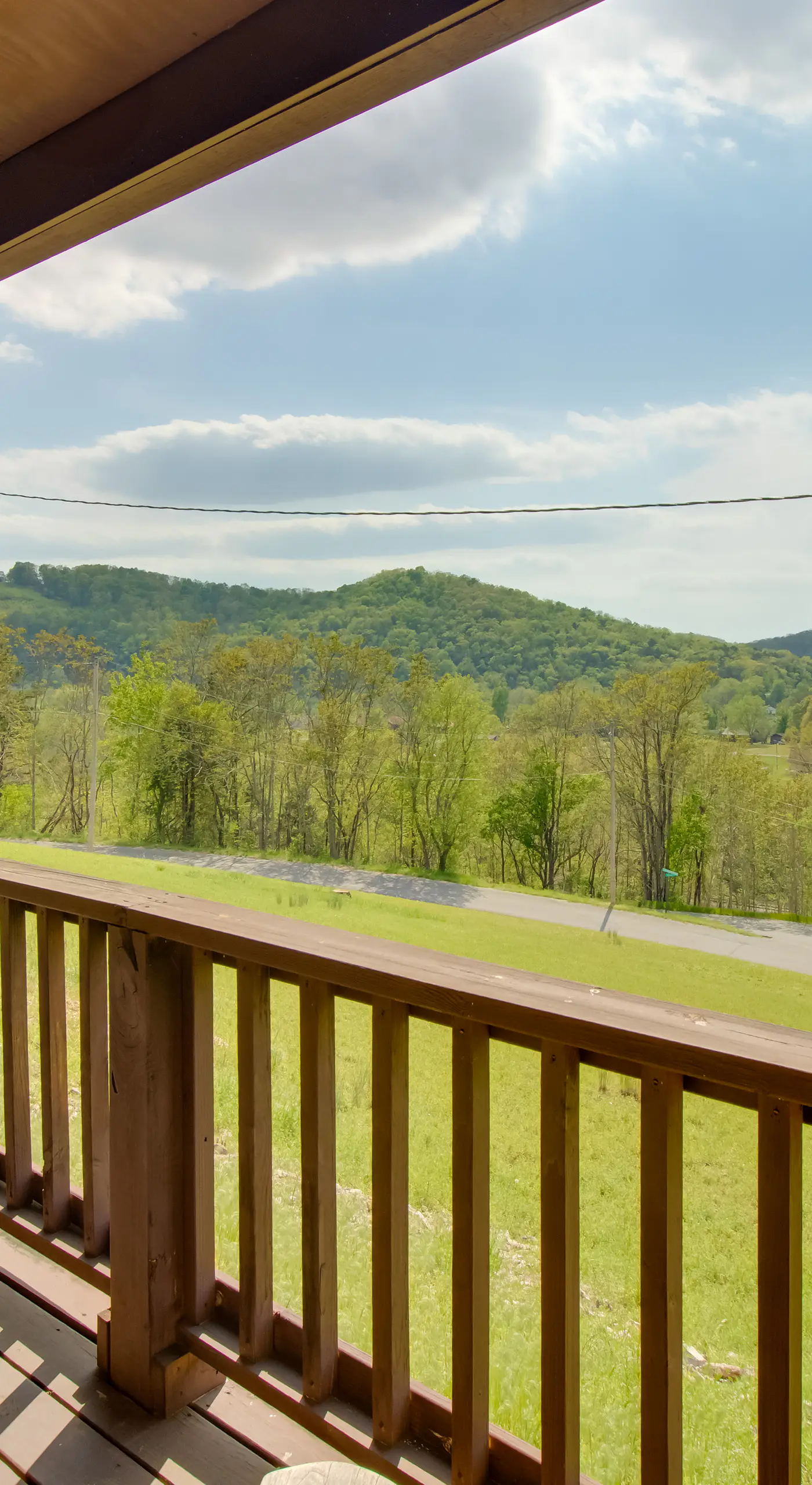 Cabin Getaway in Mountain View w/ Porch + Grill