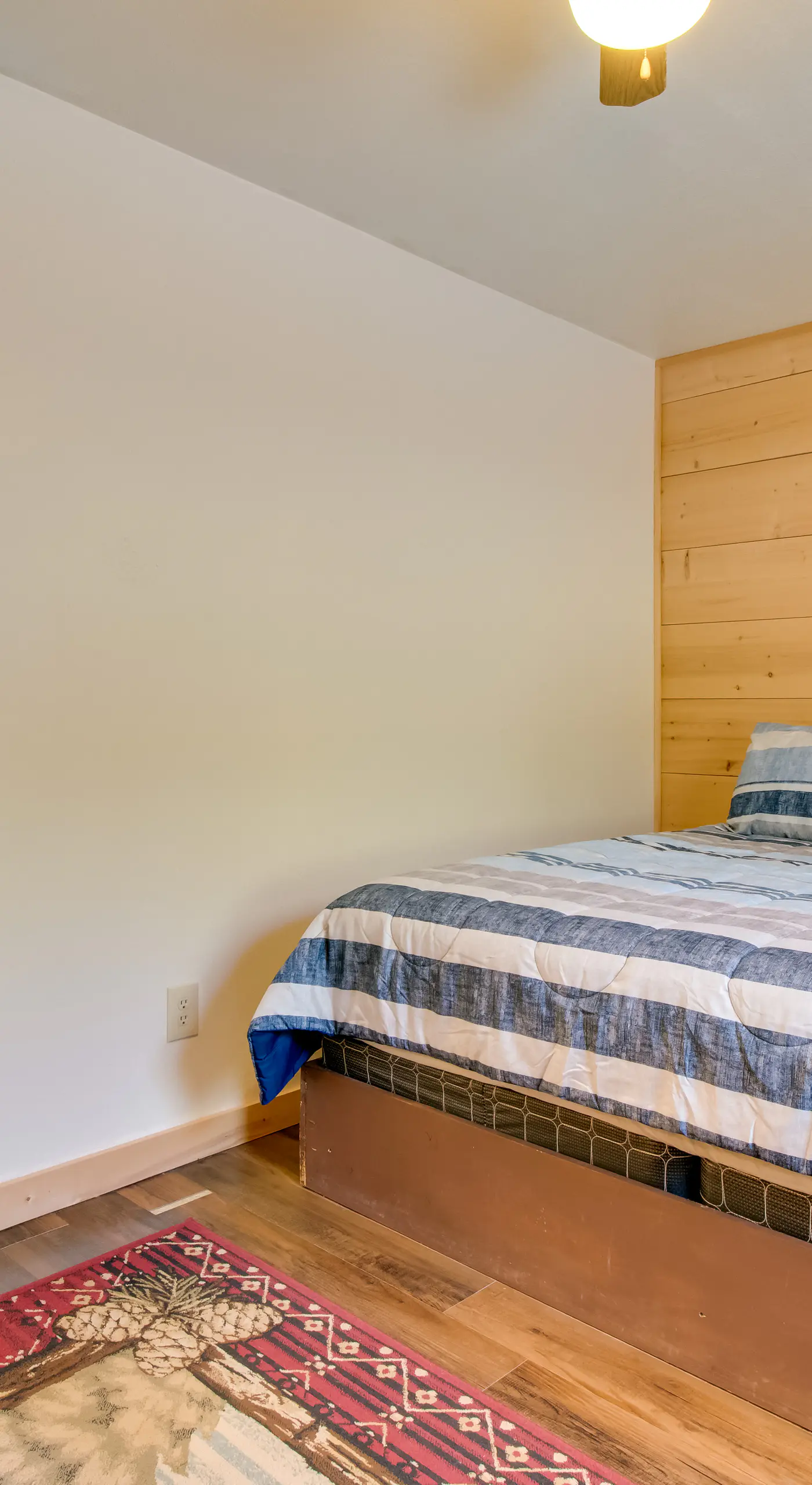Cabin Getaway in Mountain View w/ Porch + Grill