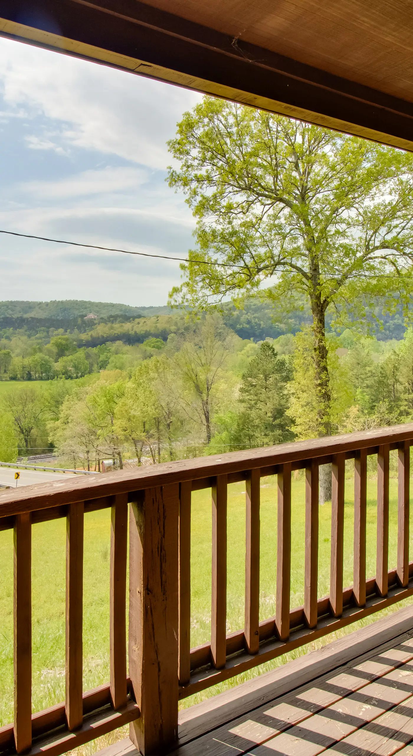Cabin Getaway in Mountain View w/ Porch + Grill