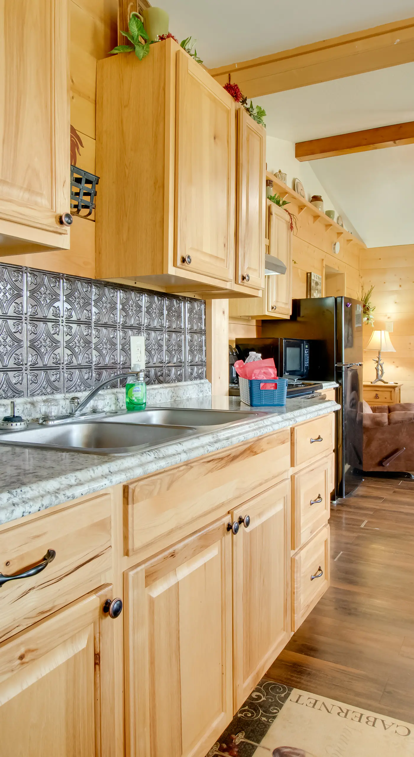 Cabin Getaway in Mountain View w/ Porch + Grill