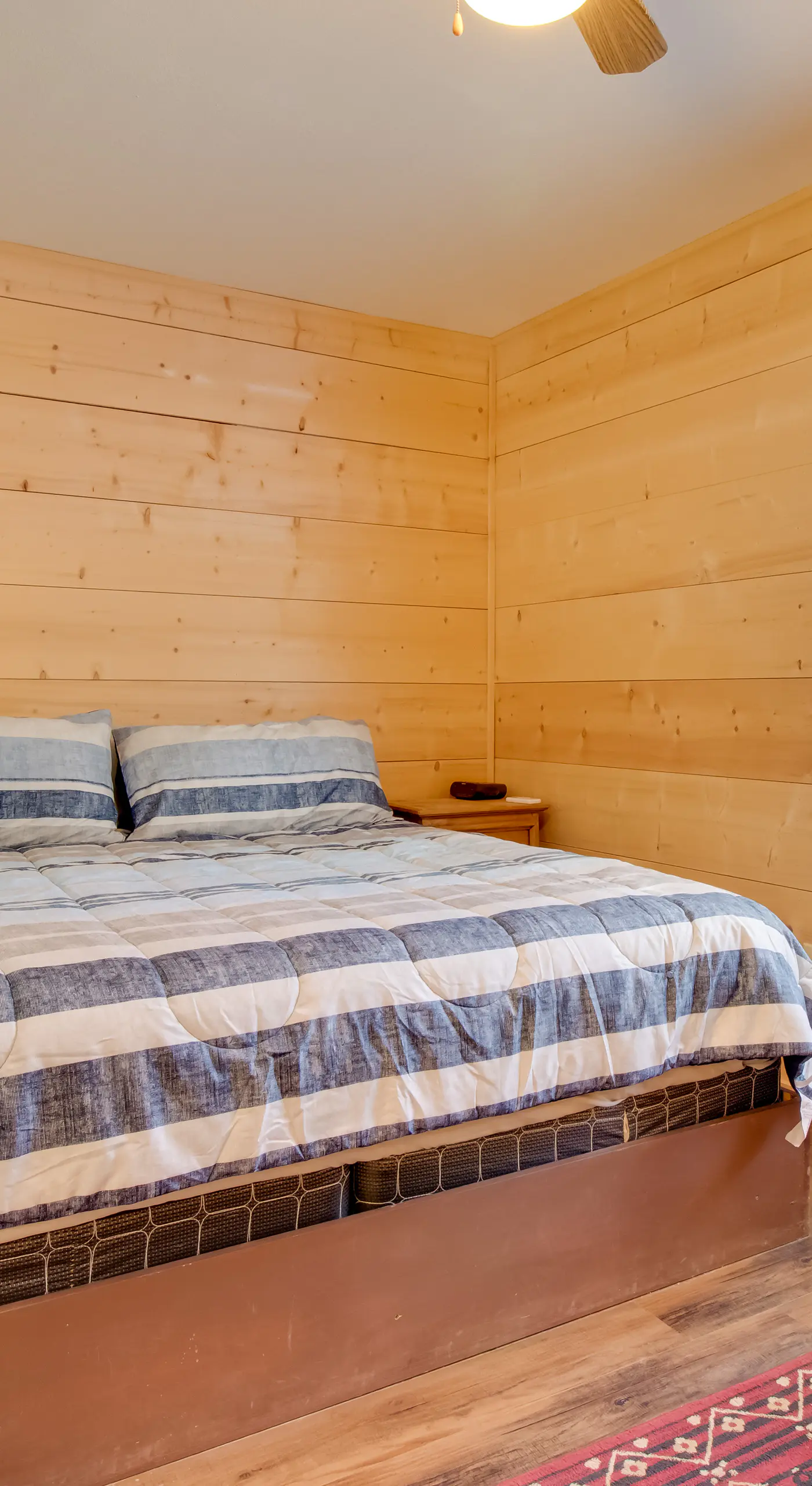 Cabin Getaway in Mountain View w/ Porch + Grill