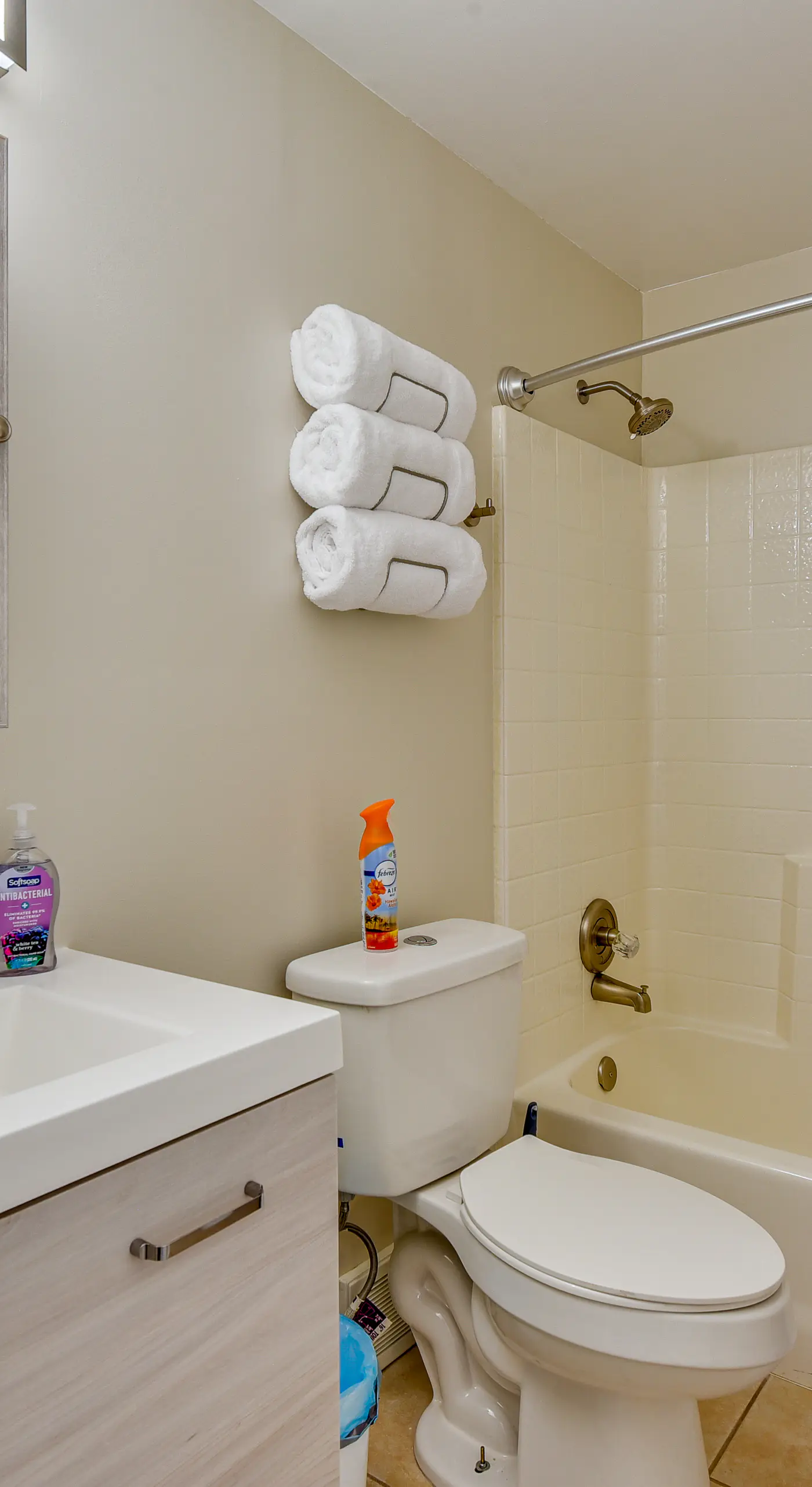 Family-Friendly Clearfield Home w/ Hot Tub!