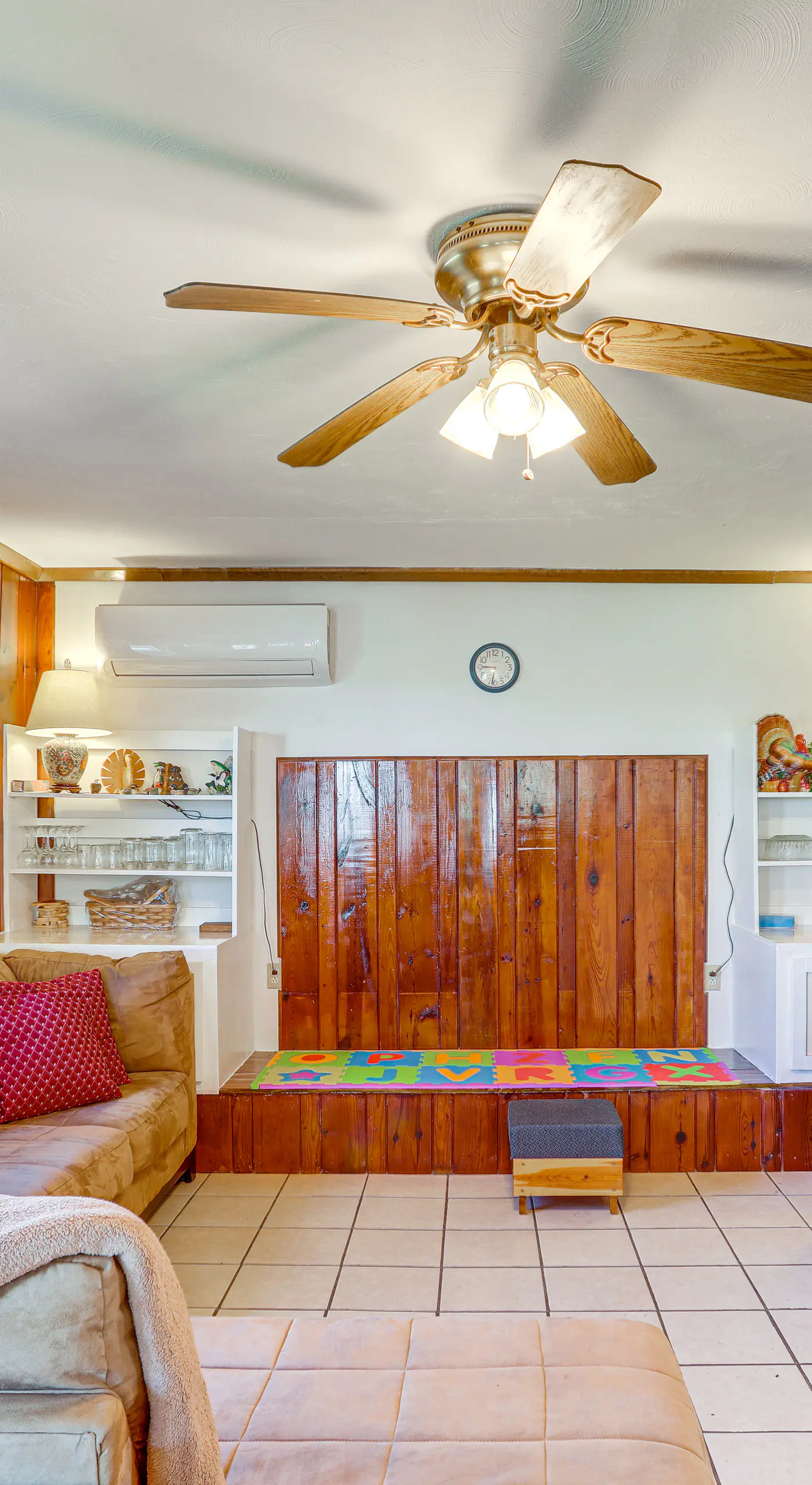 Arkansas Cabin w/ Deck < 1 Mi to Norfork Lake
