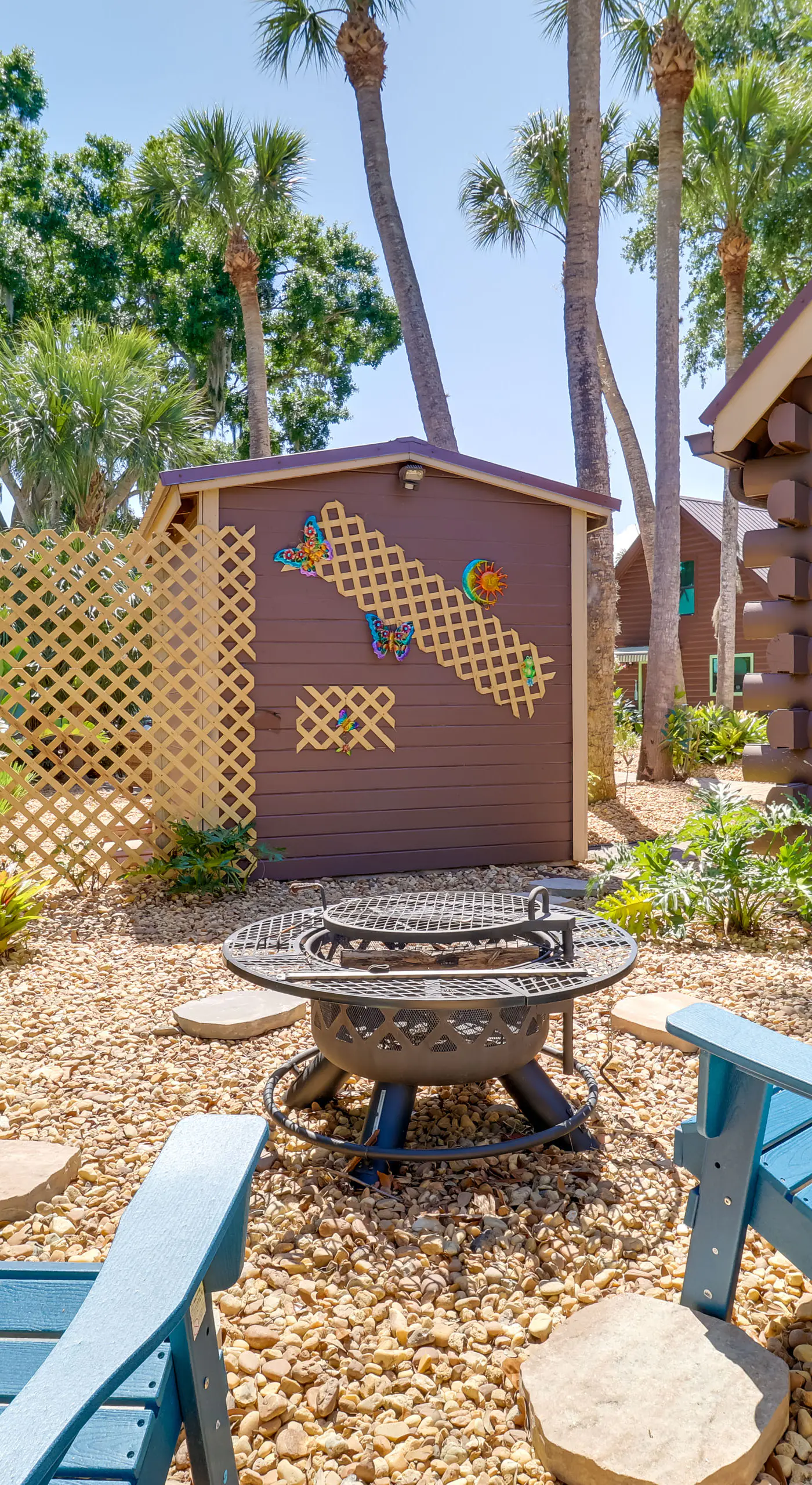 Fish On-Site: Okeechobee Cabin w/ Pool Access