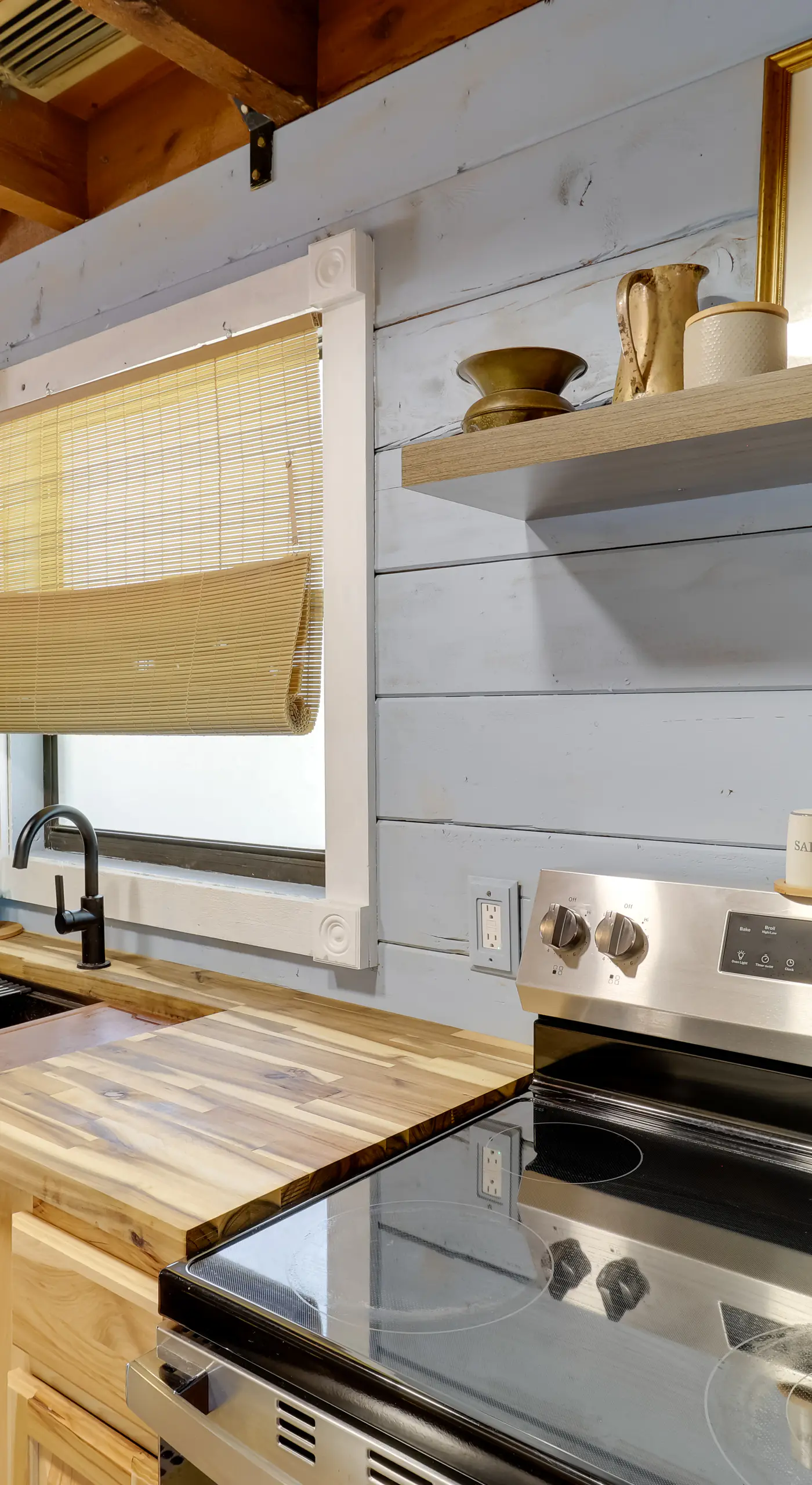 Fish On-Site: Okeechobee Cabin w/ Pool Access