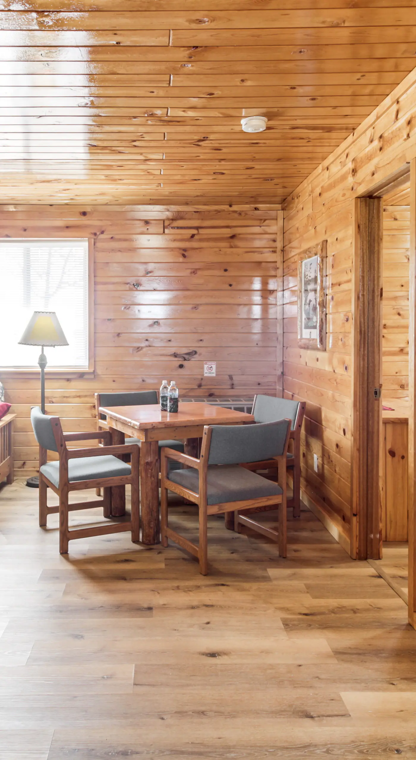 'Glowacki's Lodge' Mille Lacs Lake Group Getaway!