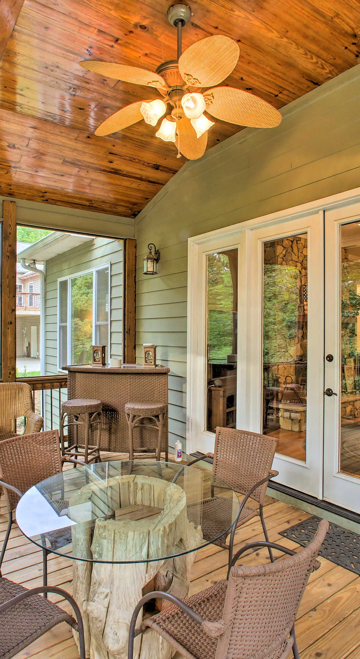 Townville Lakefront Cottage w/ Private Dock!