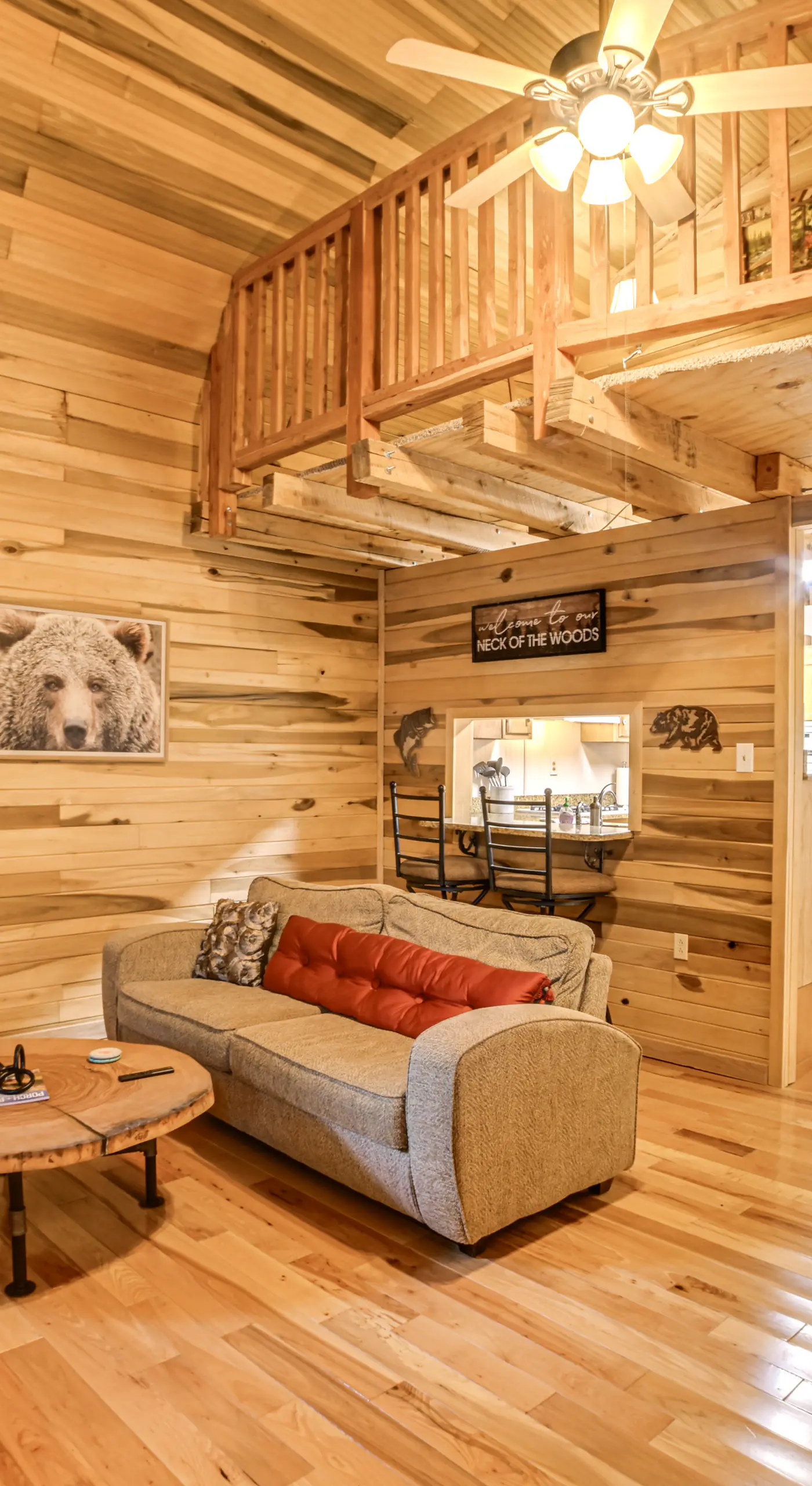 Steps to Kentucky Lake: Cozy Cabin w/ Deck!