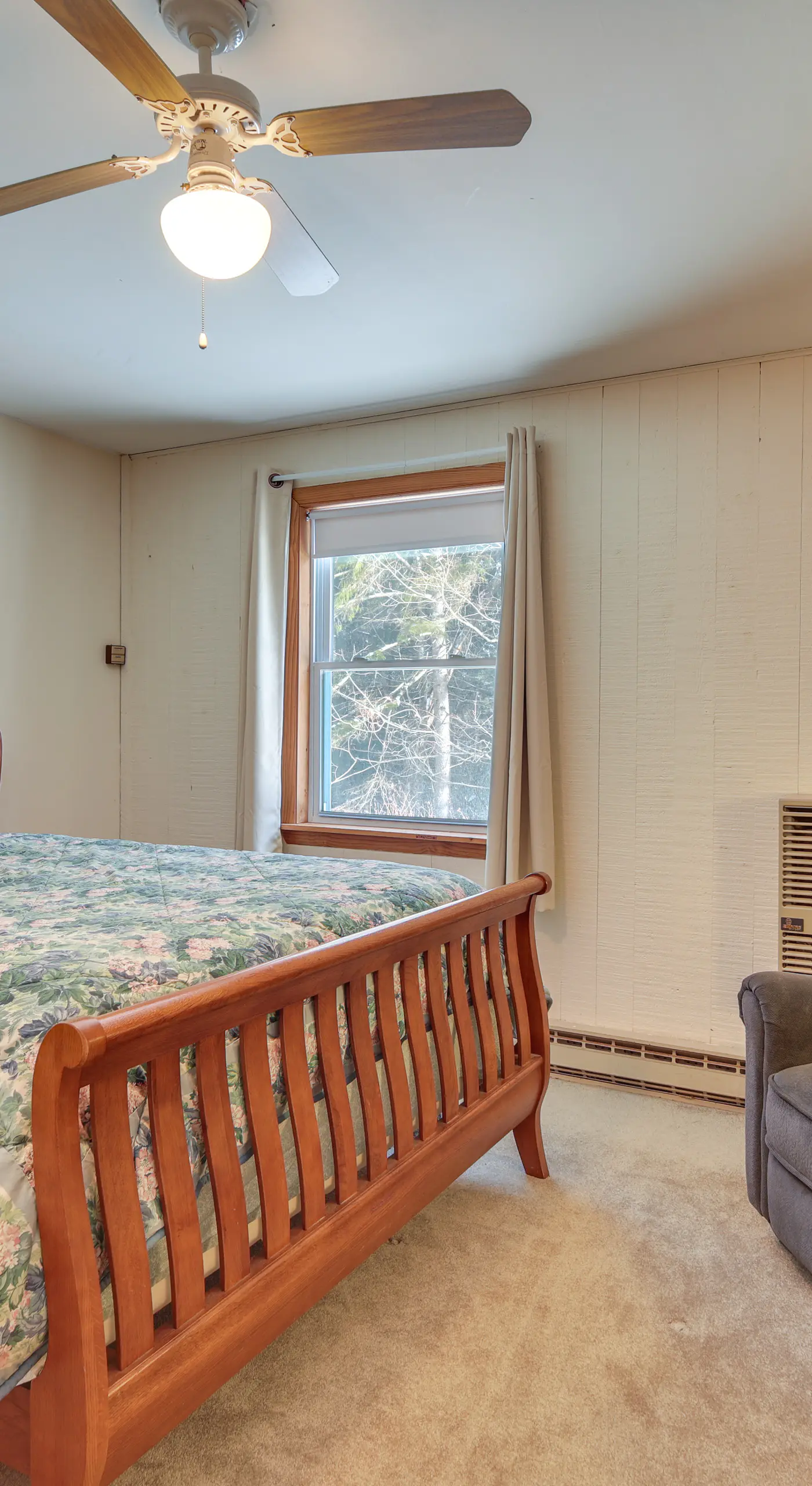 1 Mi to Sugarbush Resort: Dog-Friendly Home!