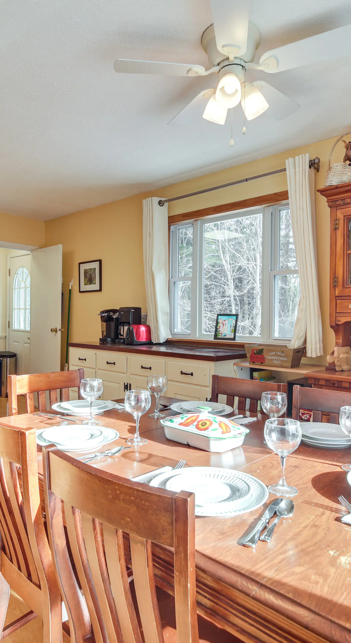 1 Mi to Sugarbush Resort: Dog-Friendly Home!