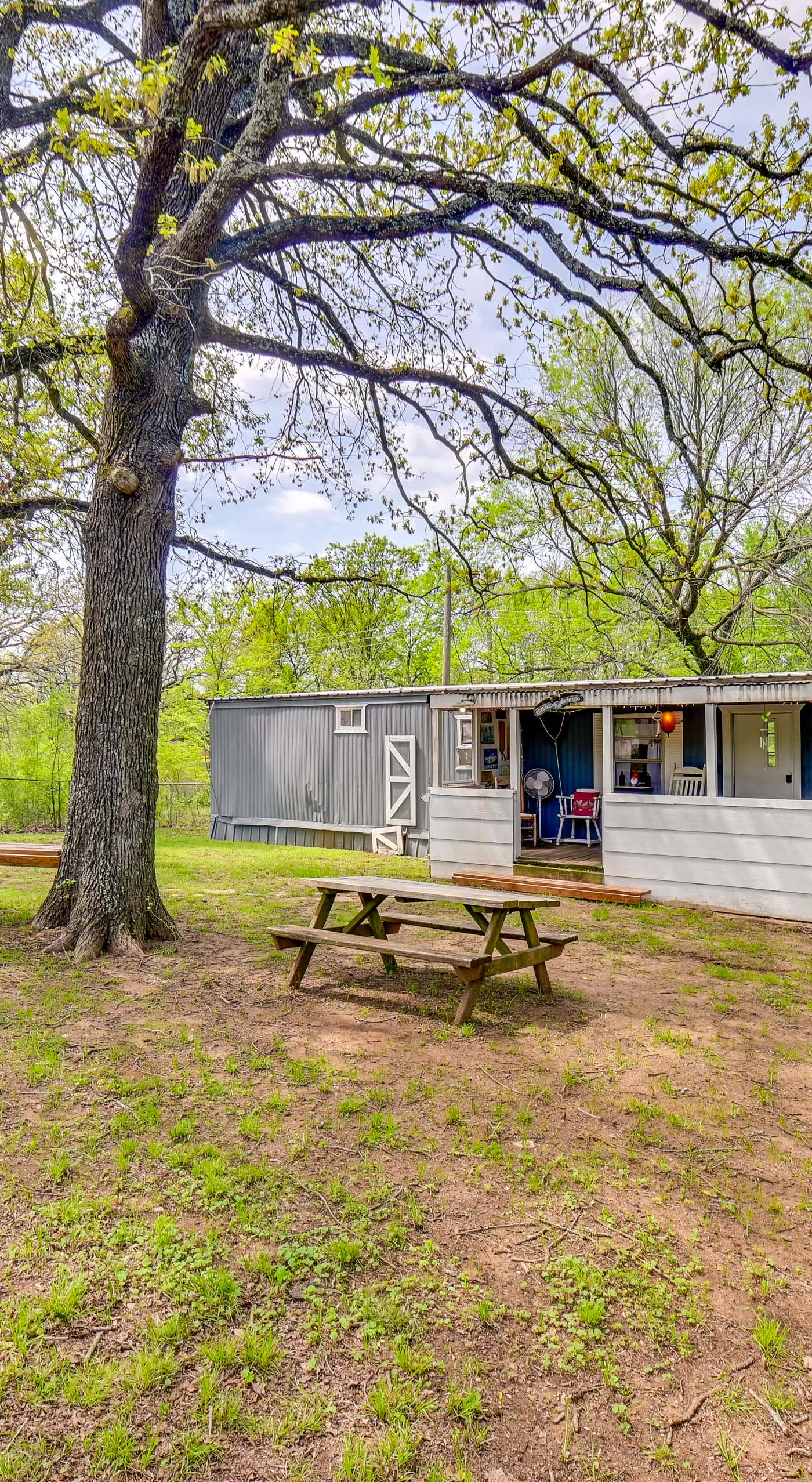 Fenced Yard: Quaint Cabin Near Lake Texoma!