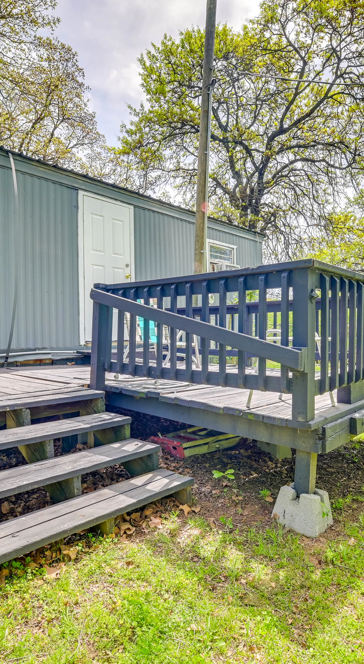 Fenced Yard: Quaint Cabin Near Lake Texoma!