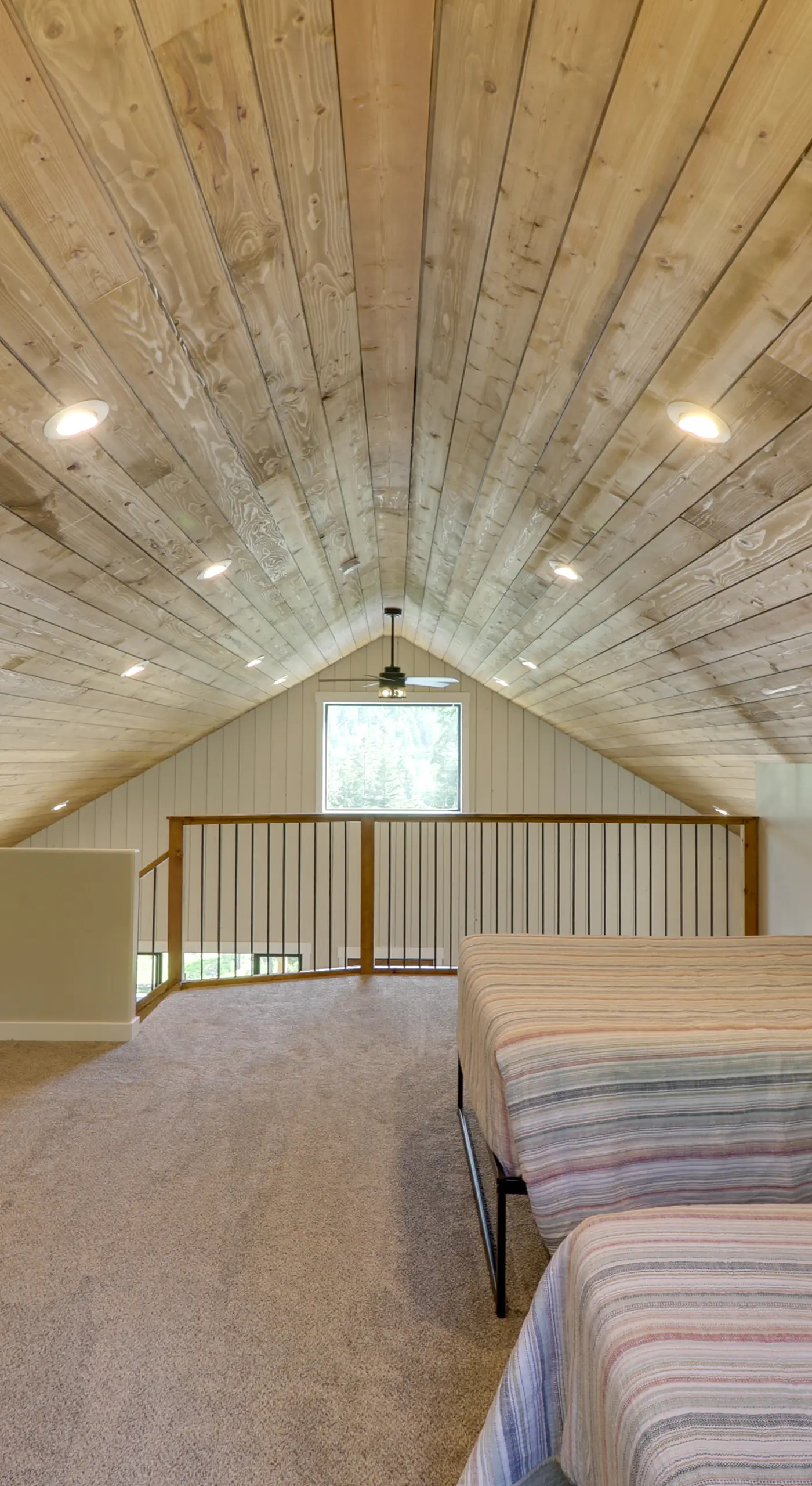 Lakeside Cabin w/ Hot Tub: 3 Mi to Flathead Lake!