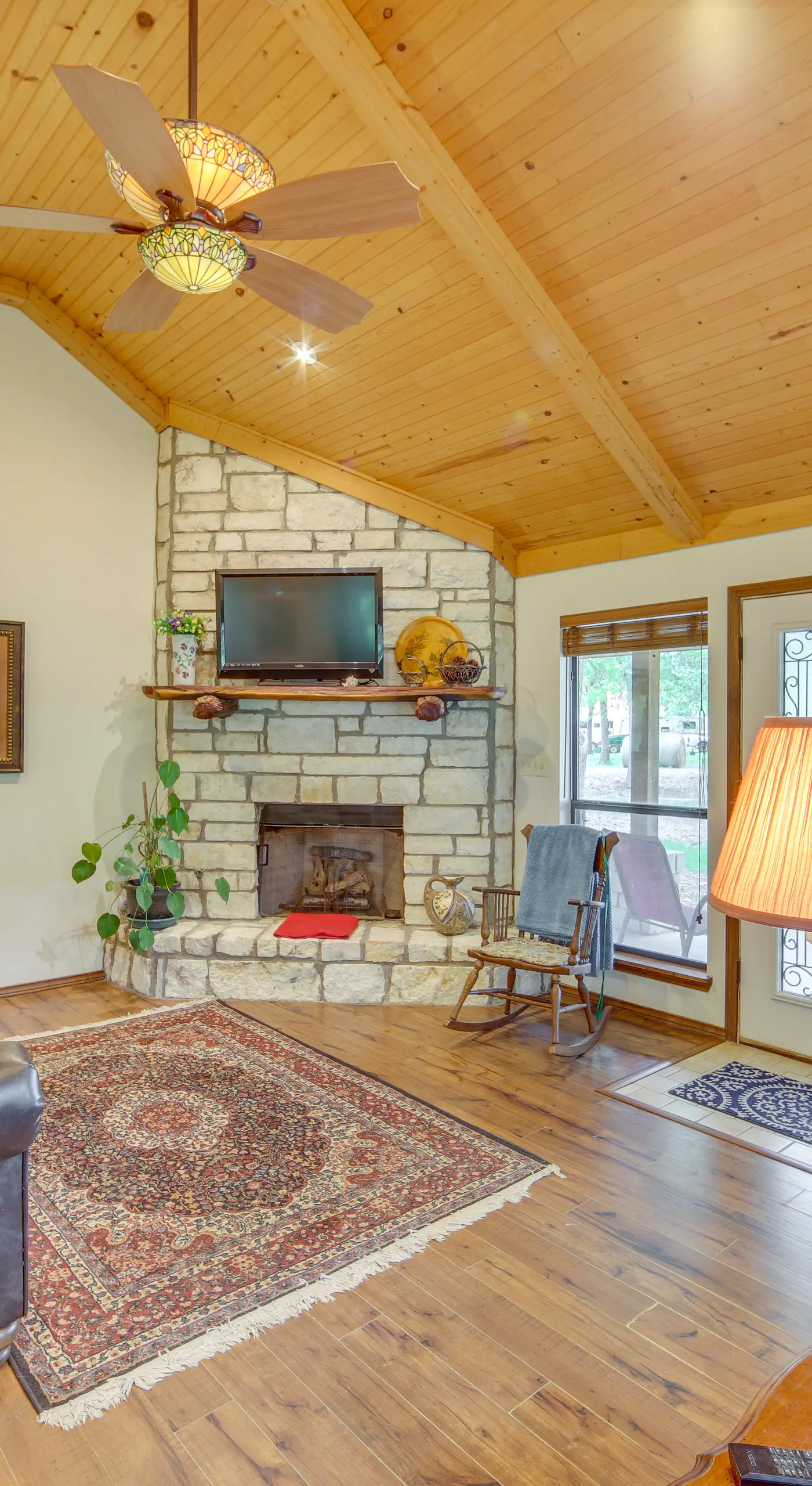 Dog-Friendly Wills Point Home w/ Grill on 10 Acres