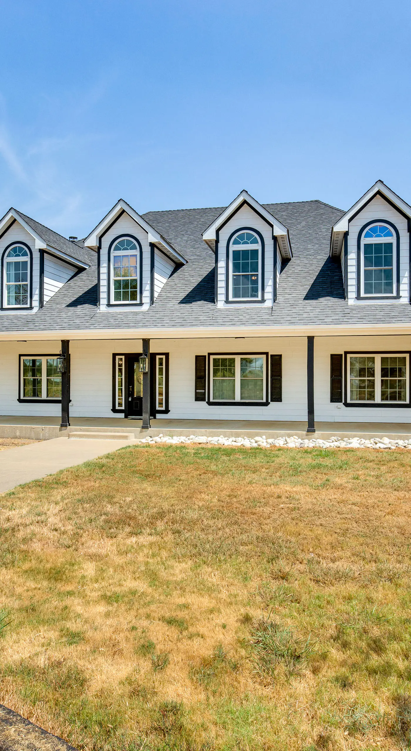 Unwind Fireside: Wills Point Gem w/ Hot Tub & Pond