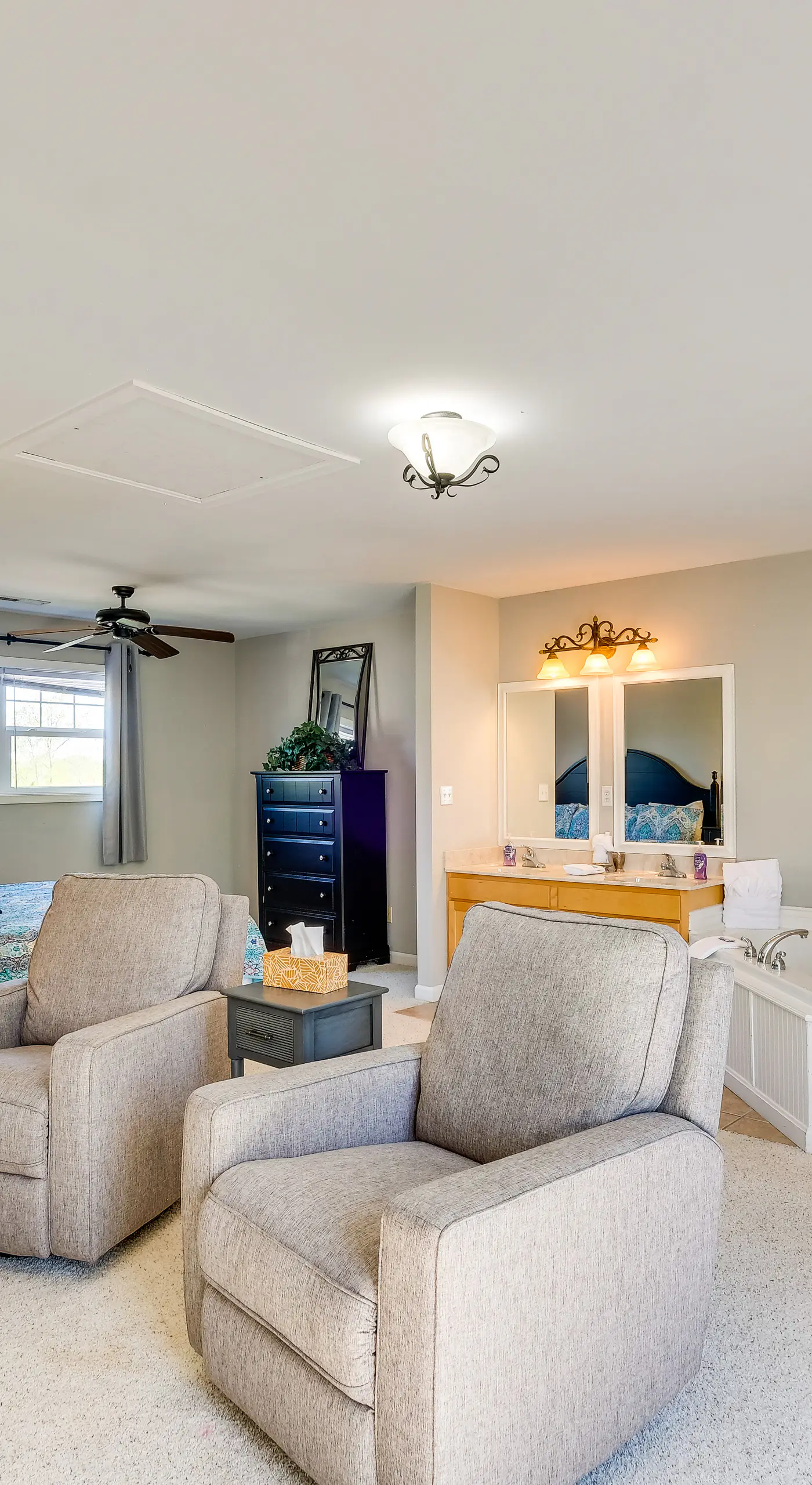 Taylorsville Lake Cottage Rental w/ Hot Tub!