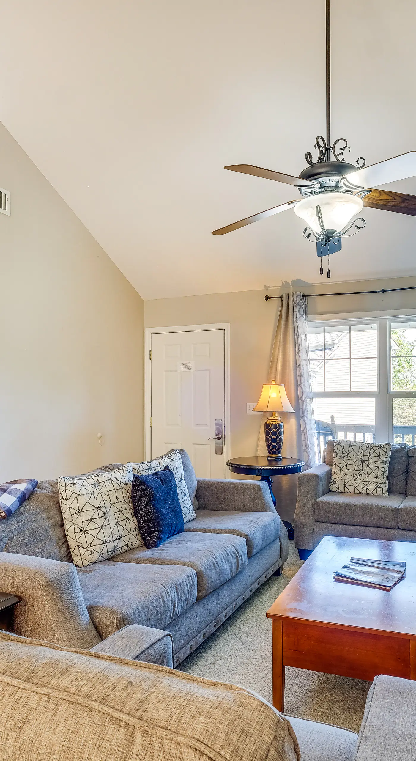 Taylorsville Lake Cottage Rental w/ Hot Tub!