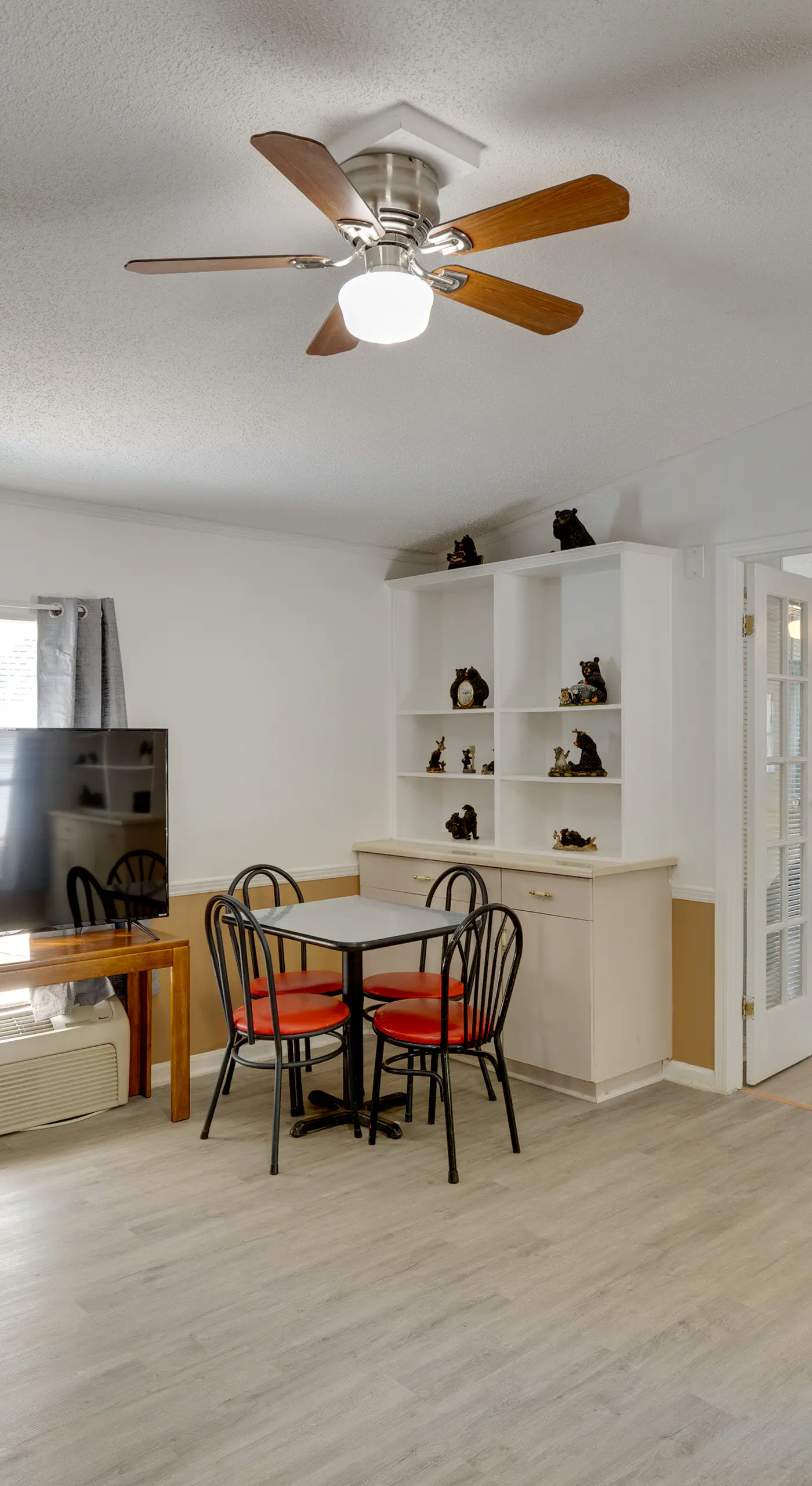 Fish & Explore: Wooded Lake Guntersville Retreat