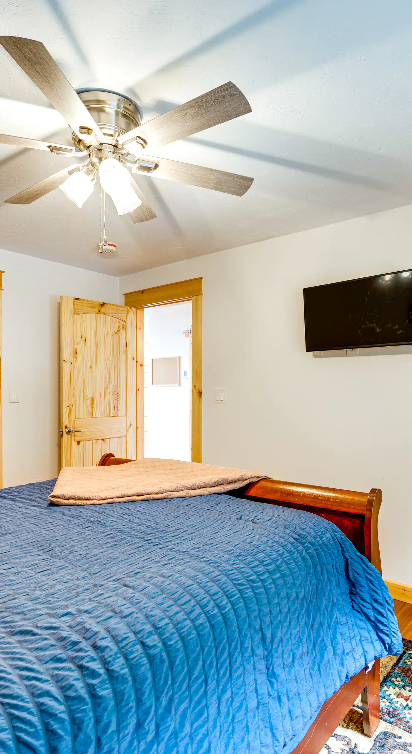 Mtn-View Deck: Scenic Conway Log Cabin!