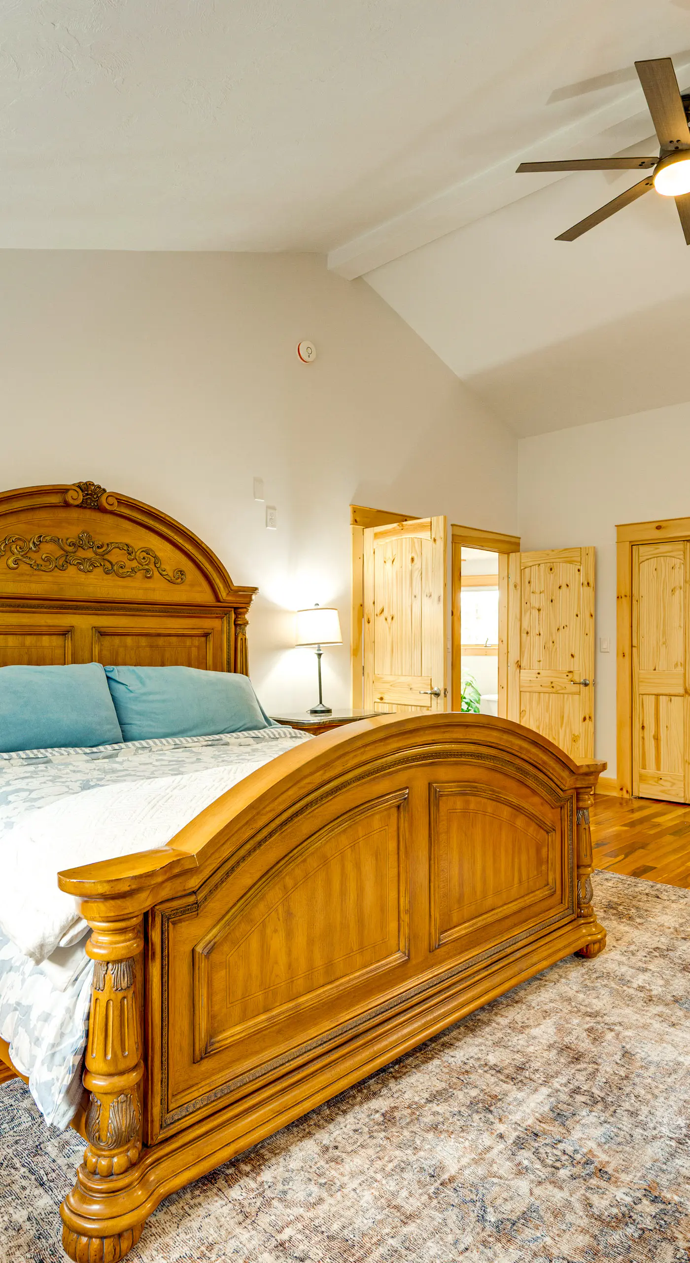 Mtn-View Deck: Scenic Conway Log Cabin!