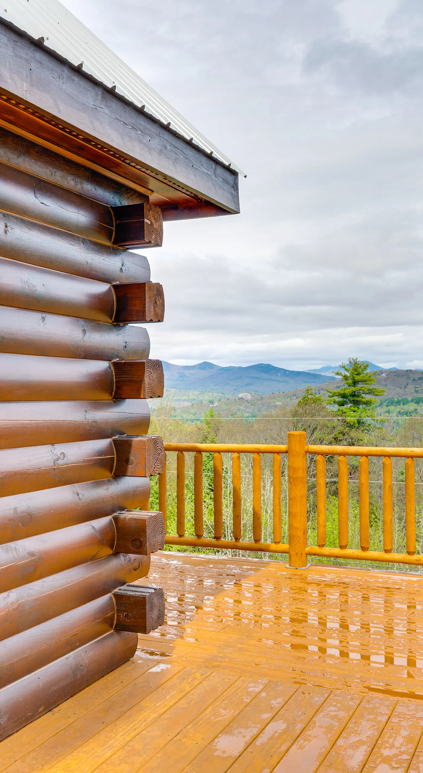 Mtn-View Deck: Scenic Conway Log Cabin!