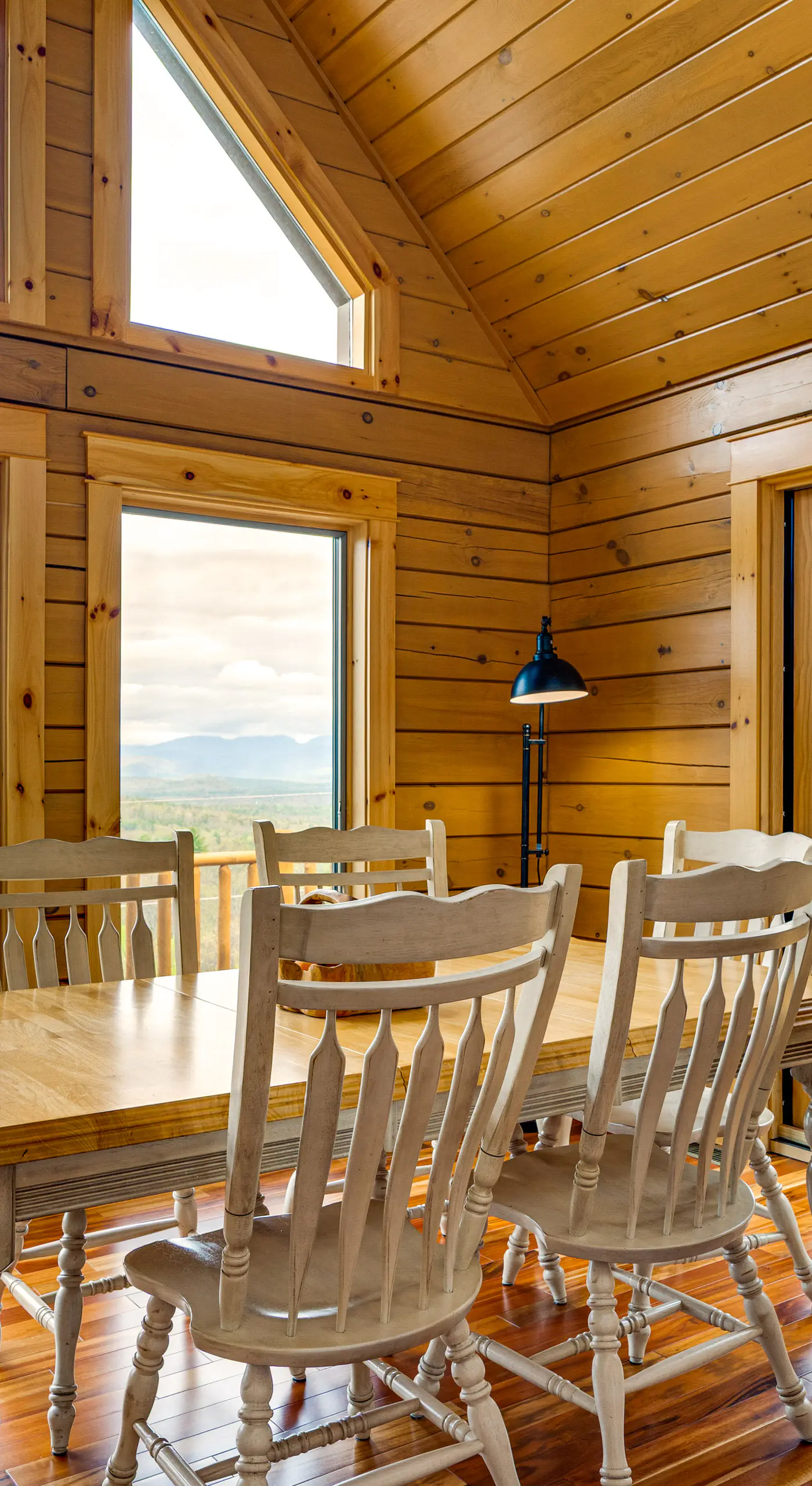 Mtn-View Deck: Scenic Conway Log Cabin!