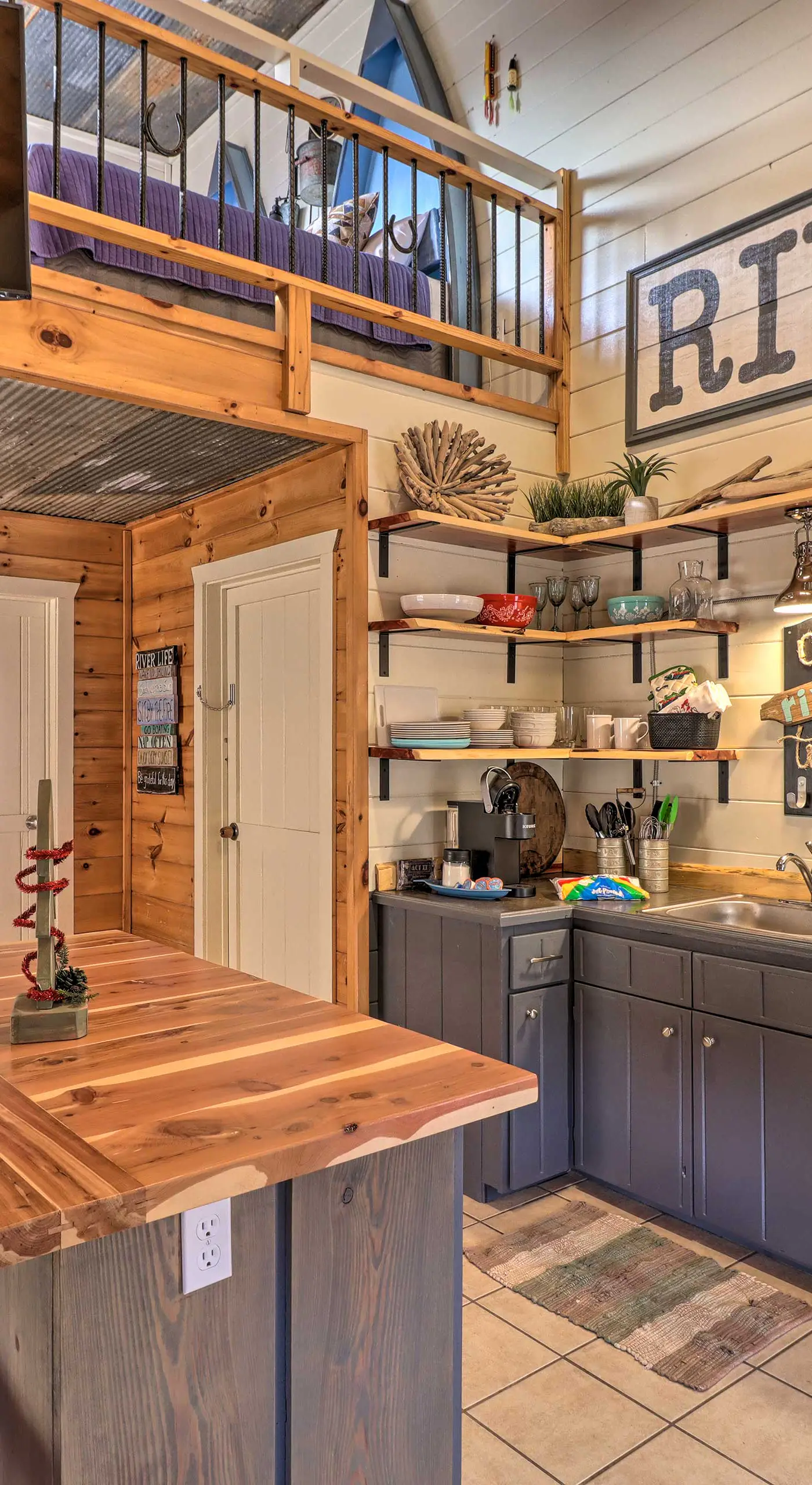 Pet-Friendly Studio w/ Loft & Mountain Views!