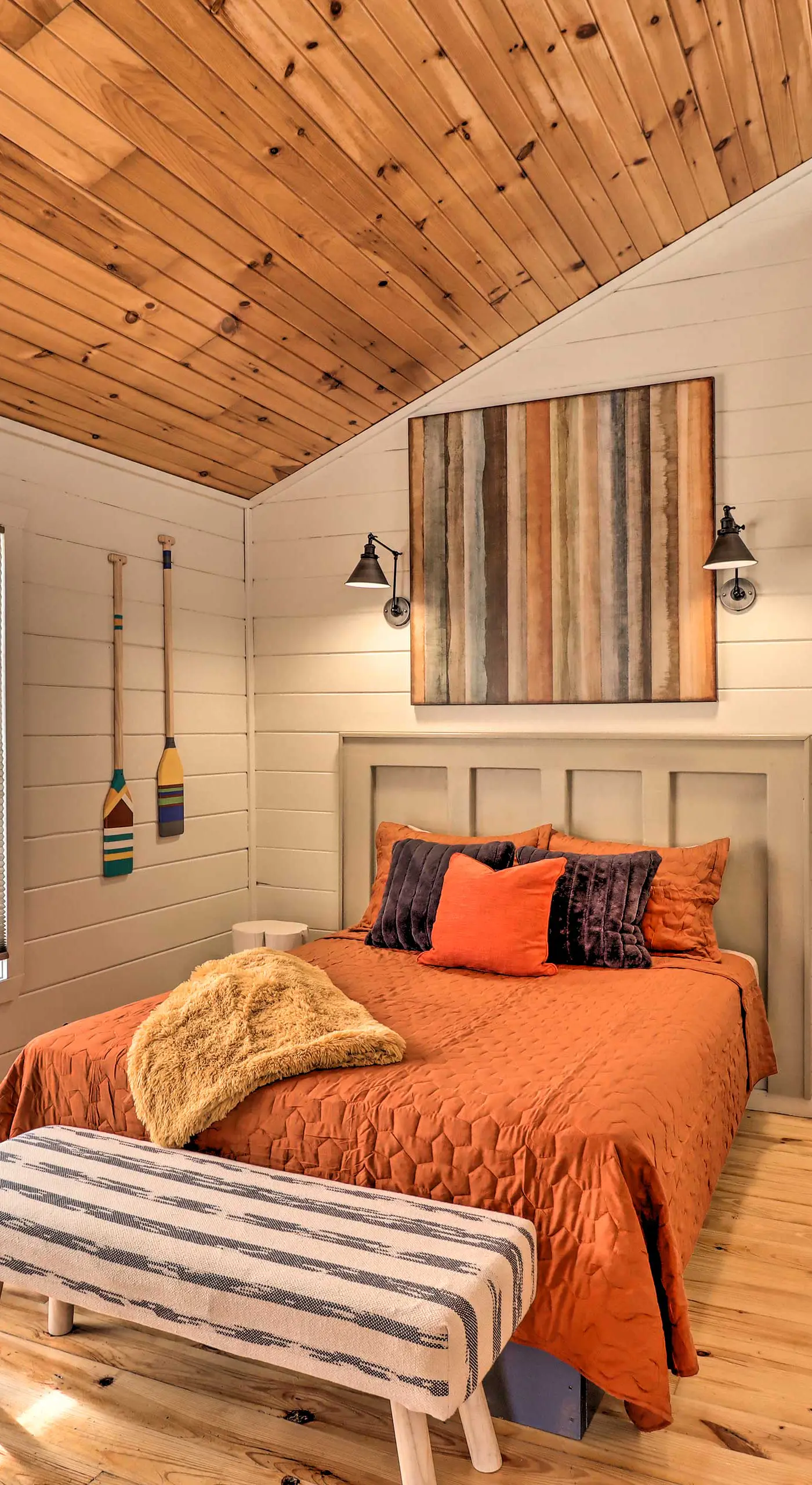 Pet-Friendly Studio w/ Loft & Mountain Views!