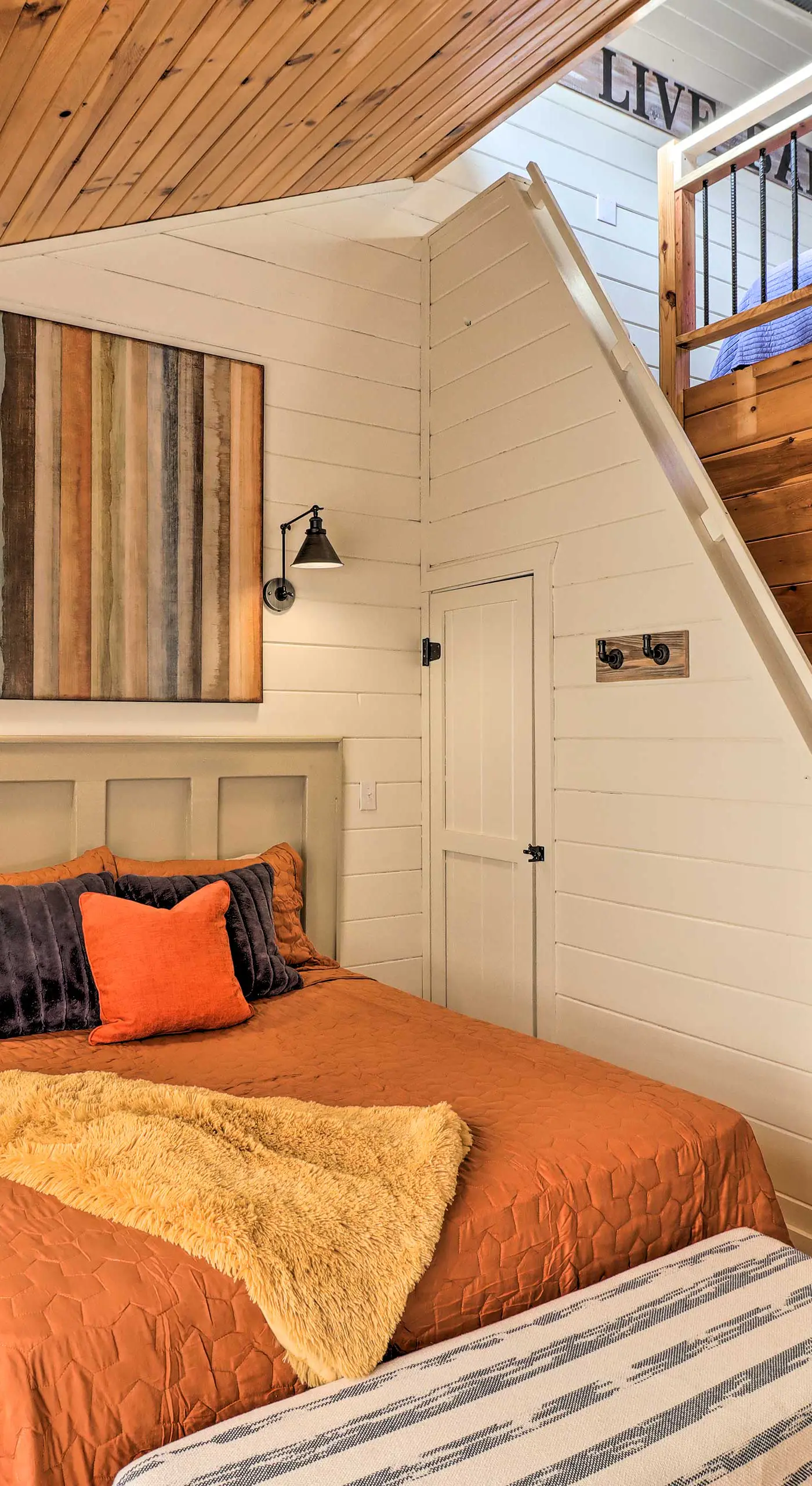 Pet-Friendly Studio w/ Loft & Mountain Views!