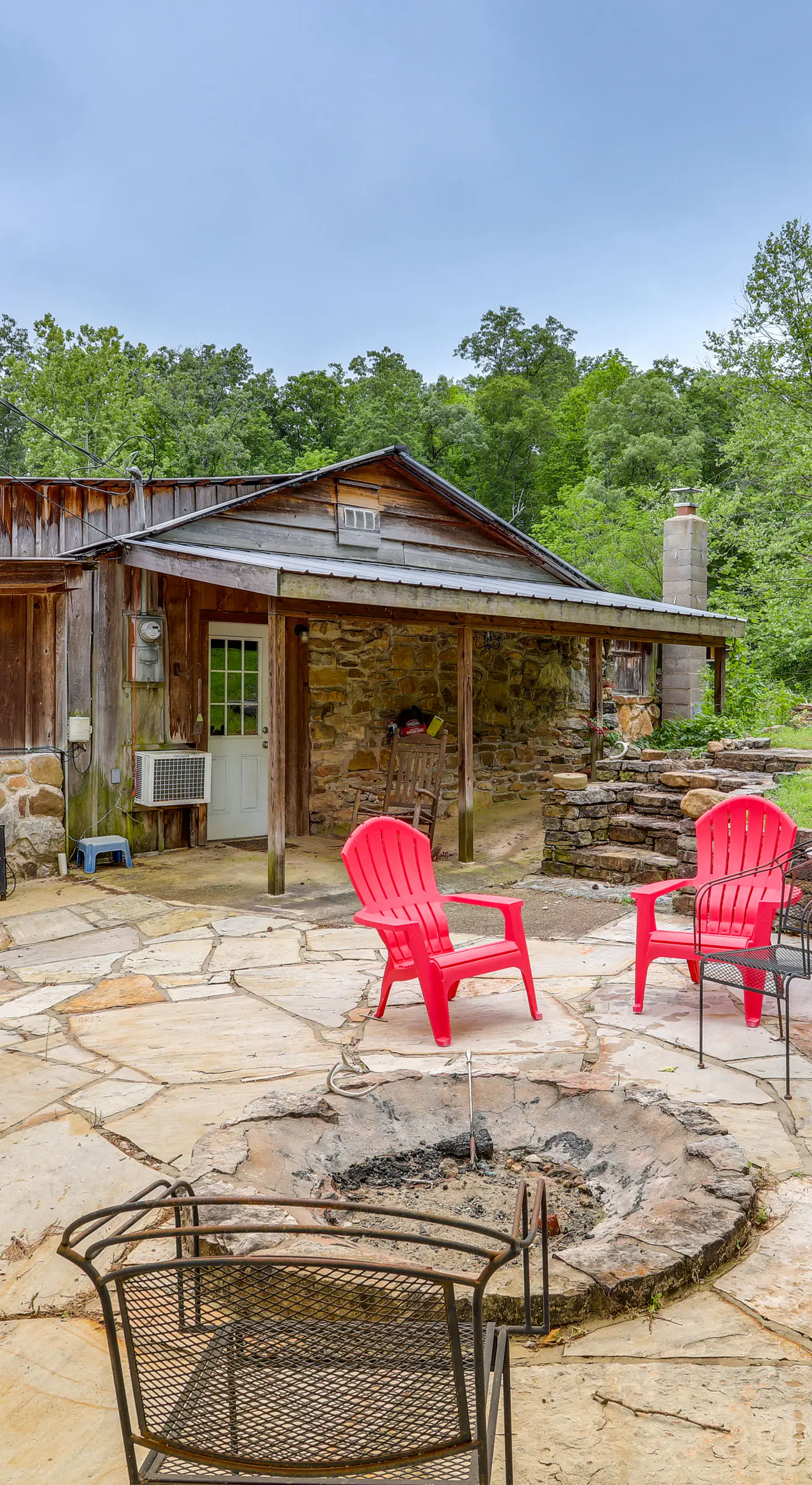 Mountain-View Cabin on Farm: 3 Mi to Town & Shops
