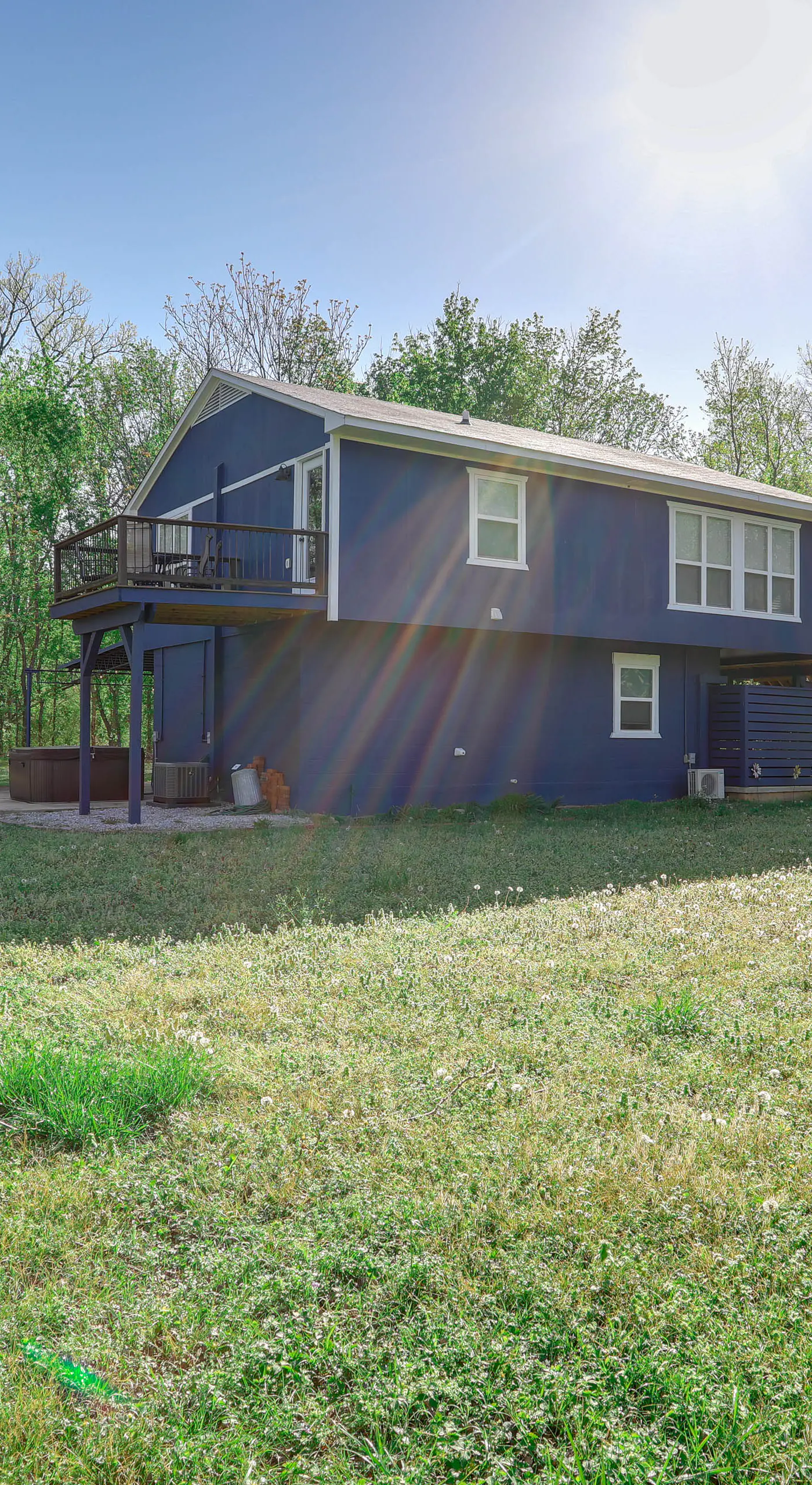 8 Mi to Ozark Folk Center: Home w/ Hot Tub & Deck