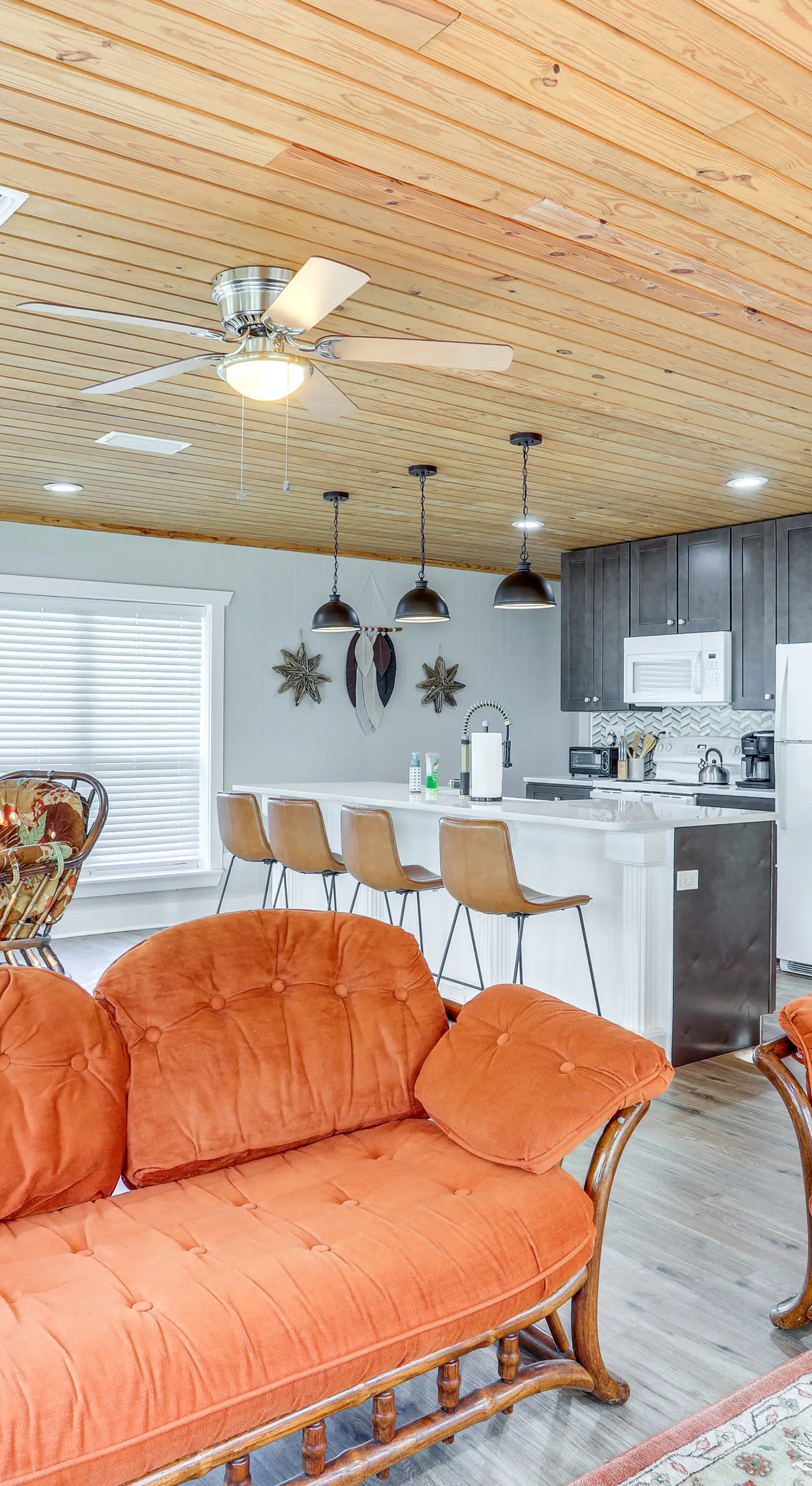 8 Mi to Ozark Folk Center: Home w/ Hot Tub & Deck