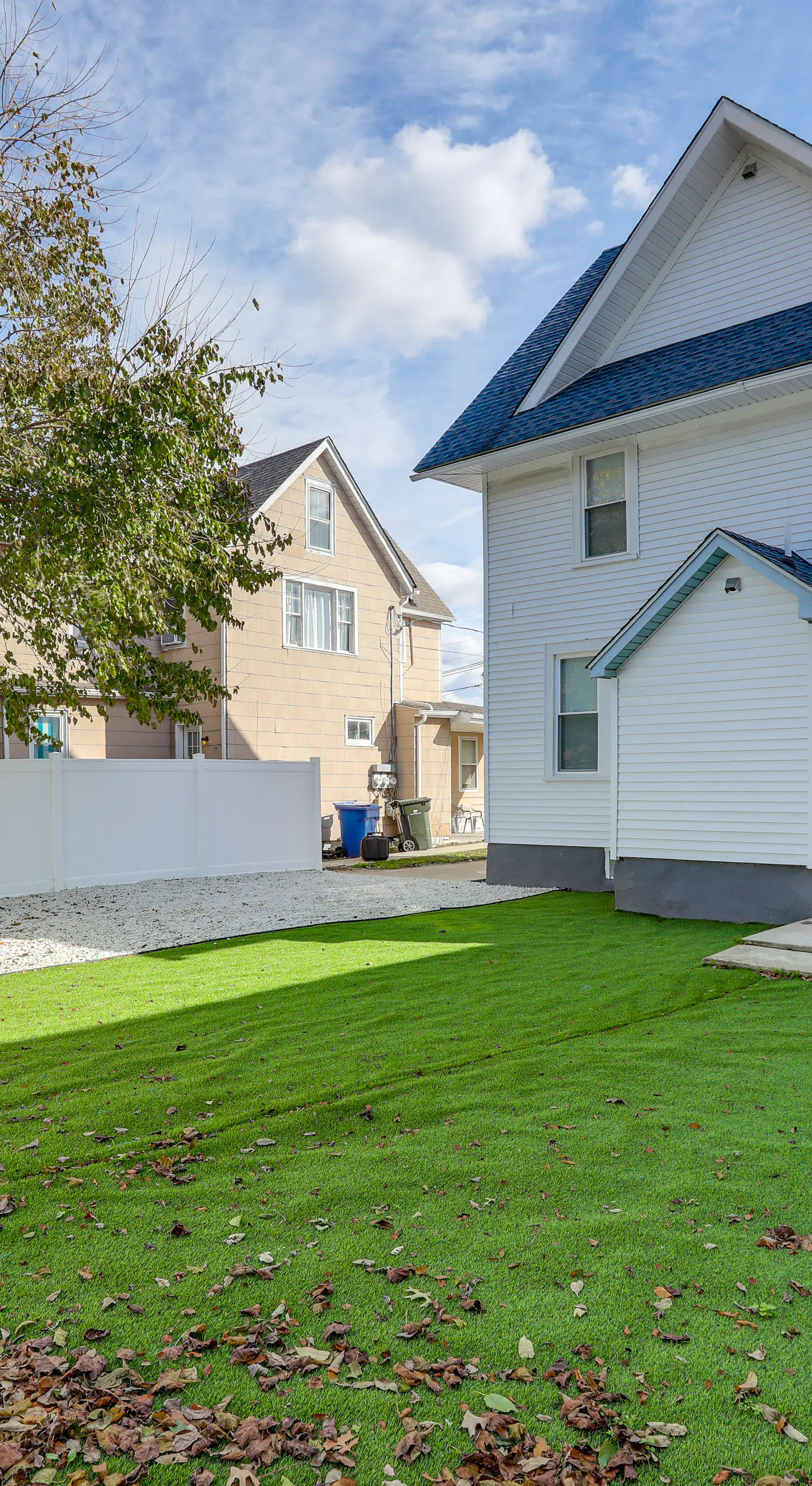 Private Yard! East Jersey Hub By River & Soccer!