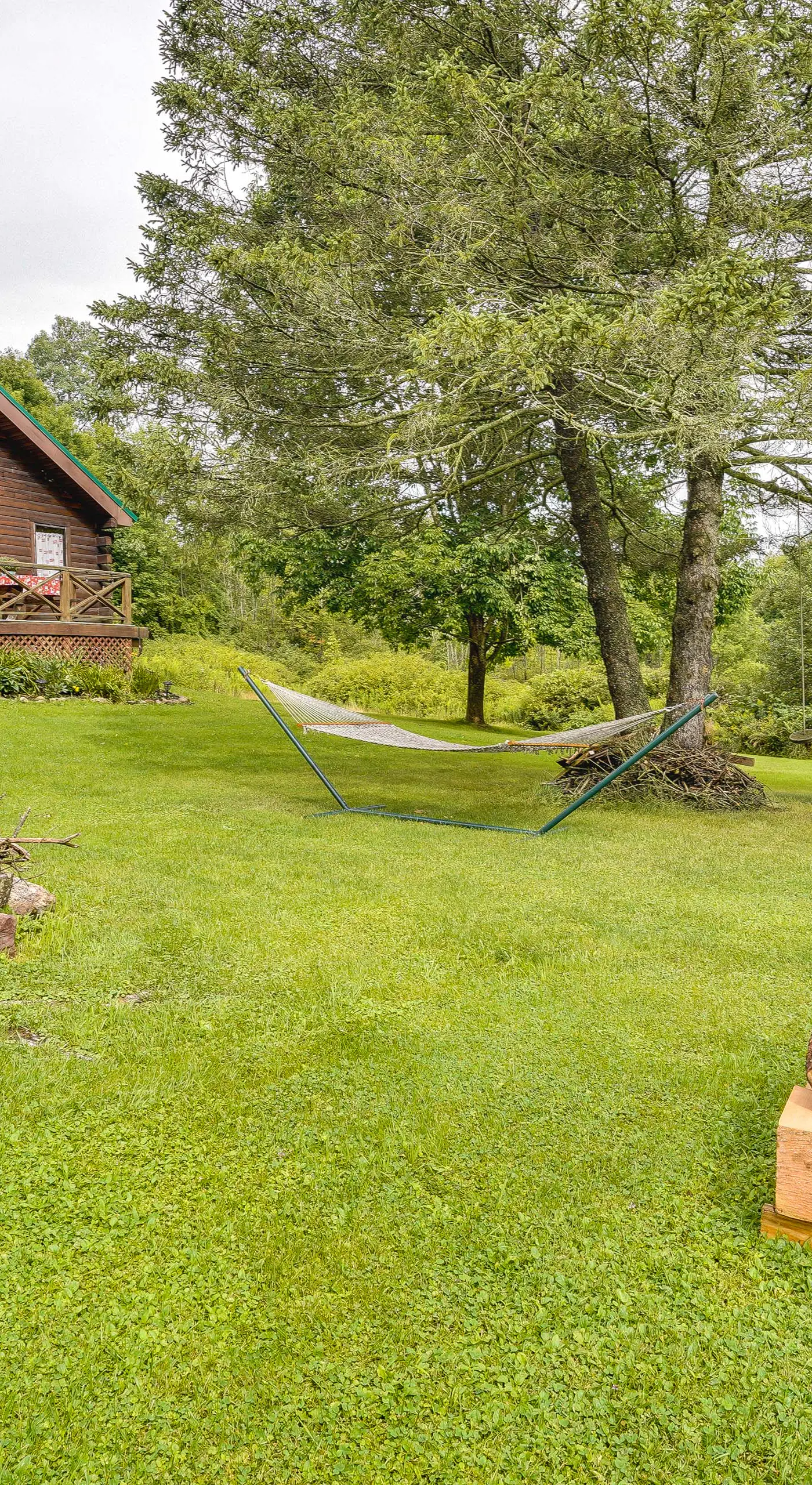 Pet-Friendly Jamestown Cabin w/ Fire Pit and Deck!