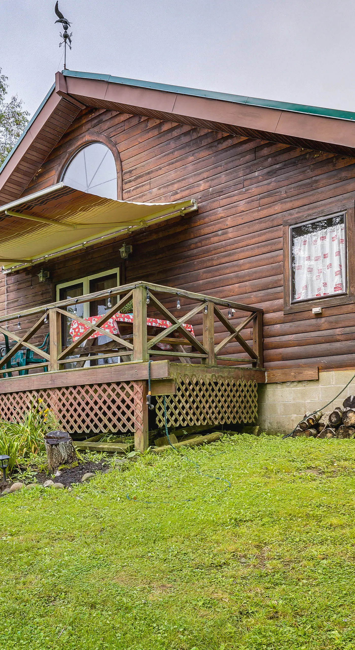 Pet-Friendly Jamestown Cabin w/ Fire Pit and Deck!
