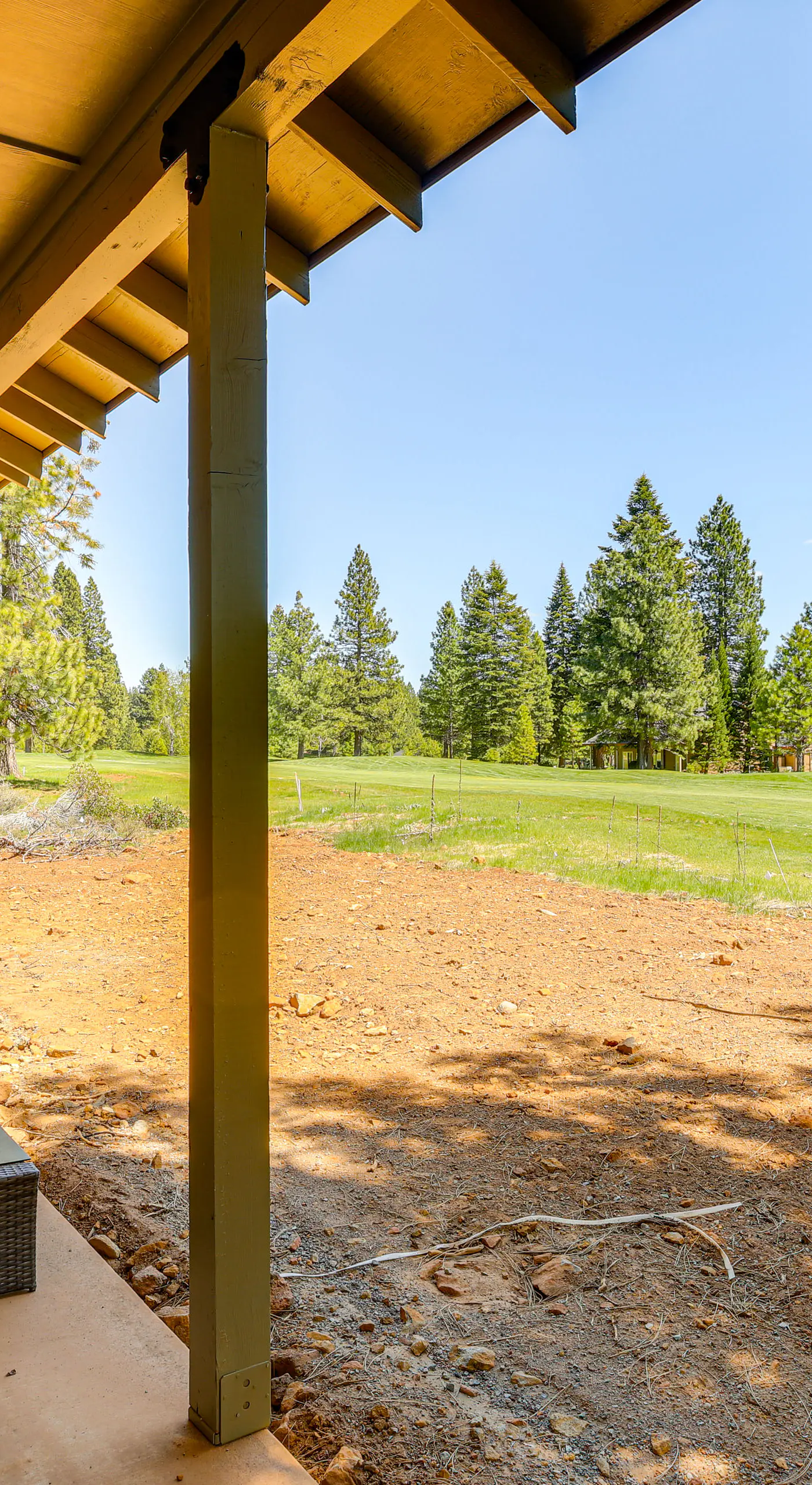 2 Mi to Lake Almanor: Home w/ Golf Course Views!