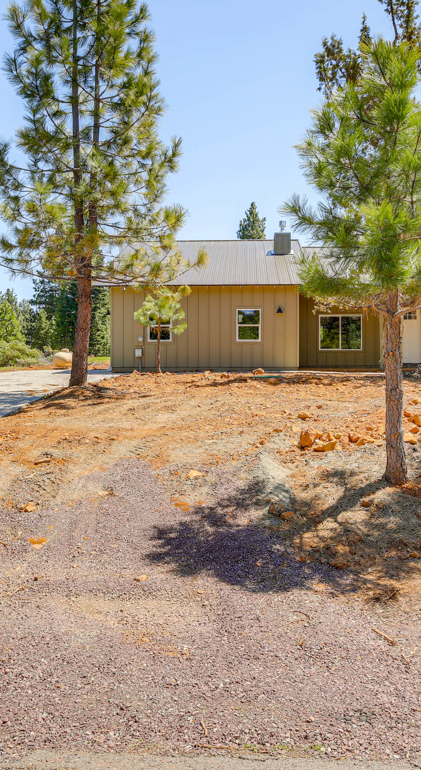 2 Mi to Lake Almanor: Home w/ Golf Course Views!