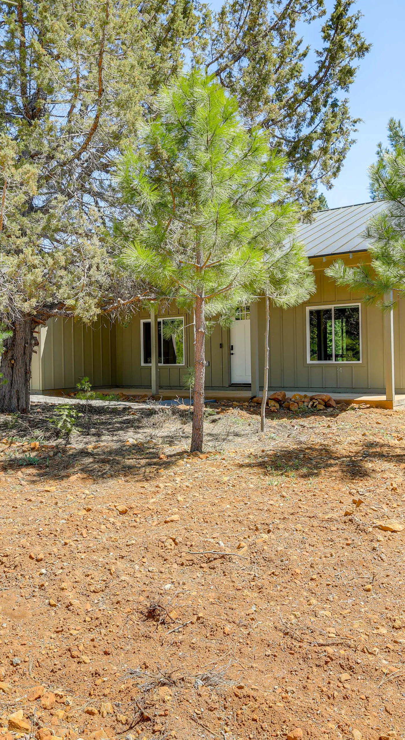 2 Mi to Lake Almanor: Home w/ Golf Course Views!