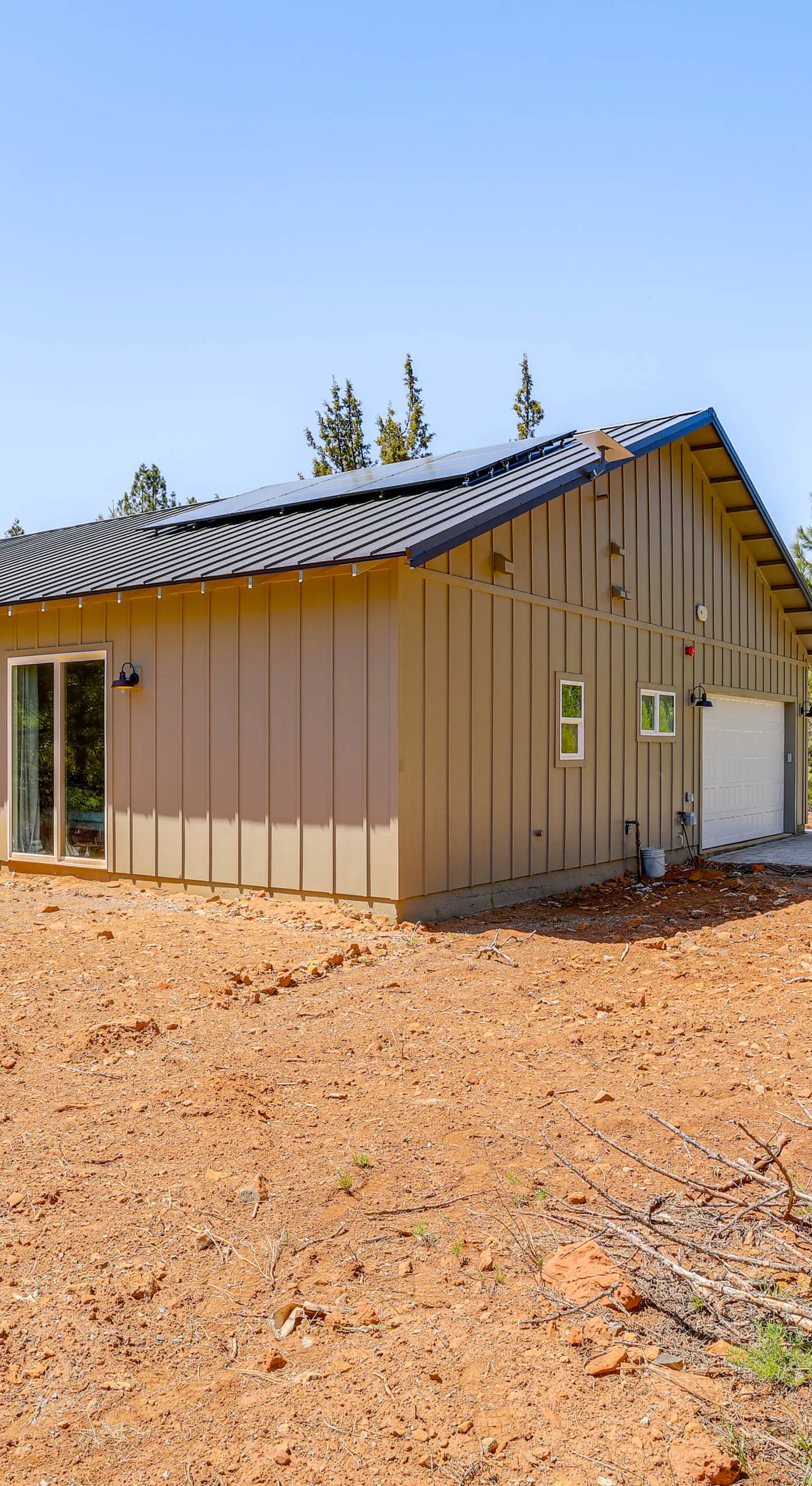 2 Mi to Lake Almanor: Home w/ Golf Course Views!