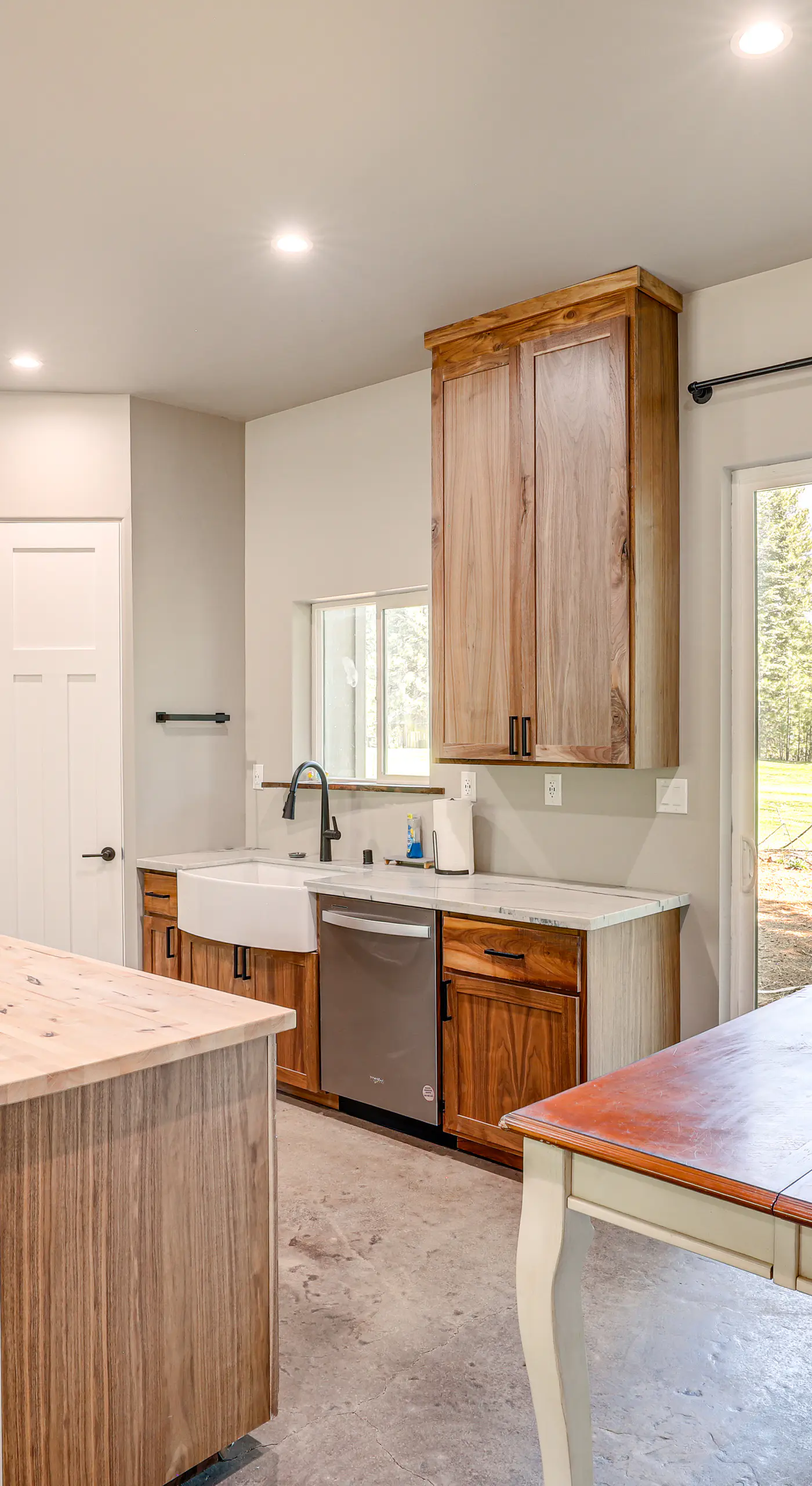 2 Mi to Lake Almanor: Home w/ Golf Course Views!