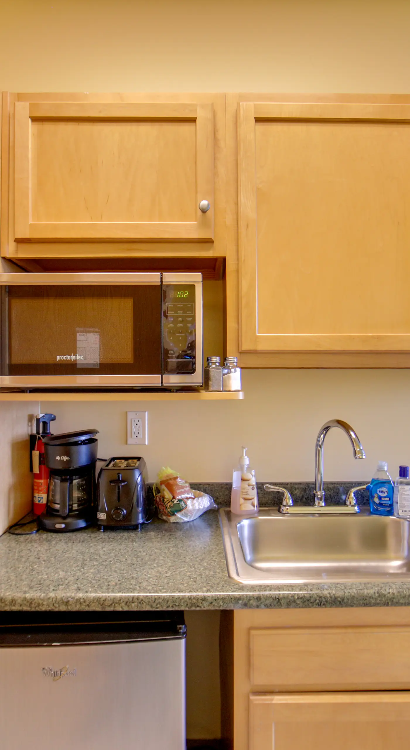 Day Trip to Pittsburgh: Comfy New Kensington Apt!