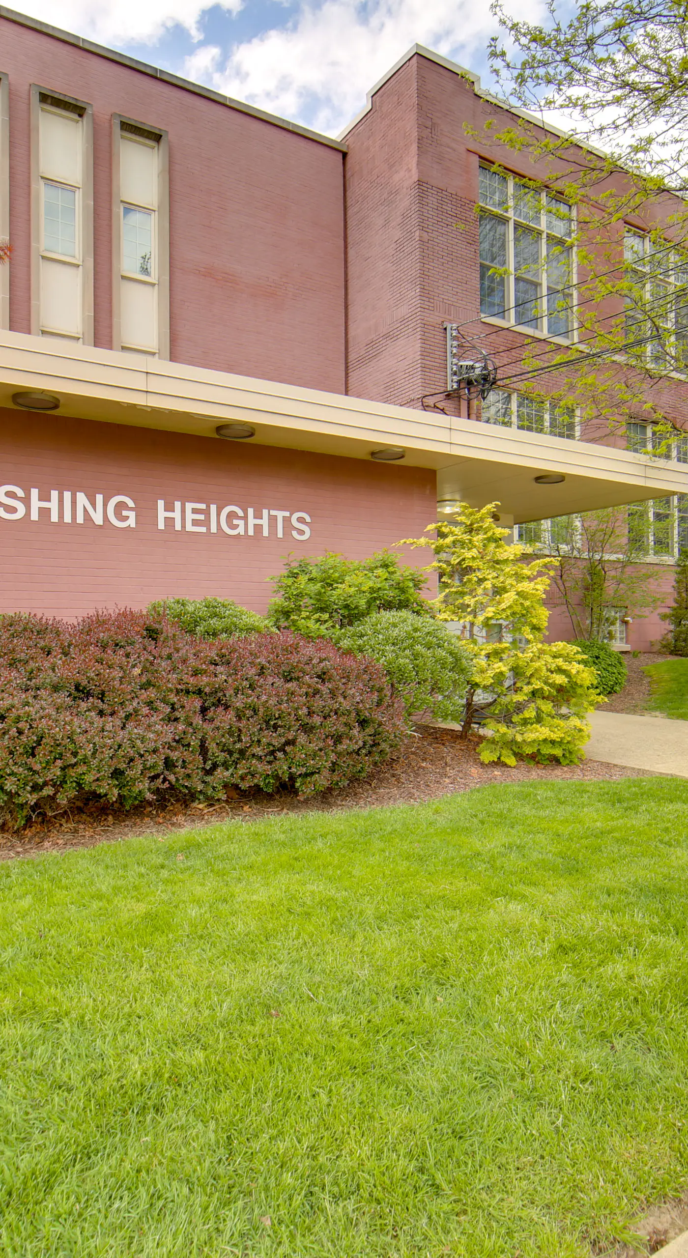 Day Trip to Pittsburgh: Comfy New Kensington Apt!