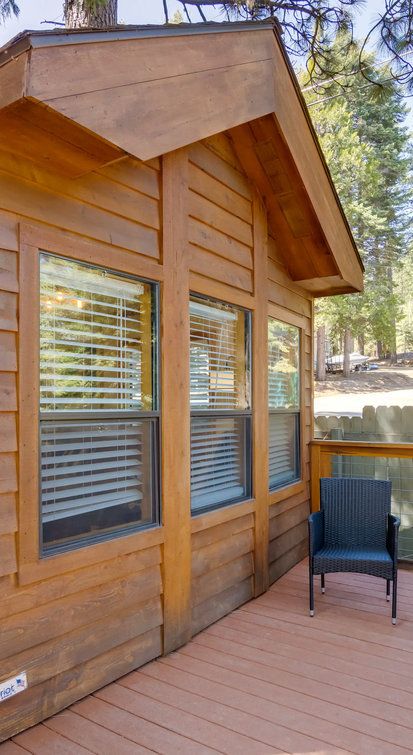 Near Lake Almanor & Golf: Cozy Cabin!