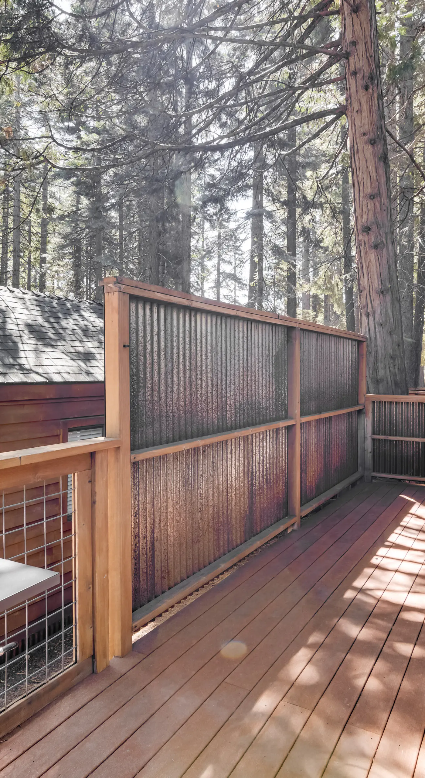 Near Lake Almanor & Golf: Cozy Cabin!