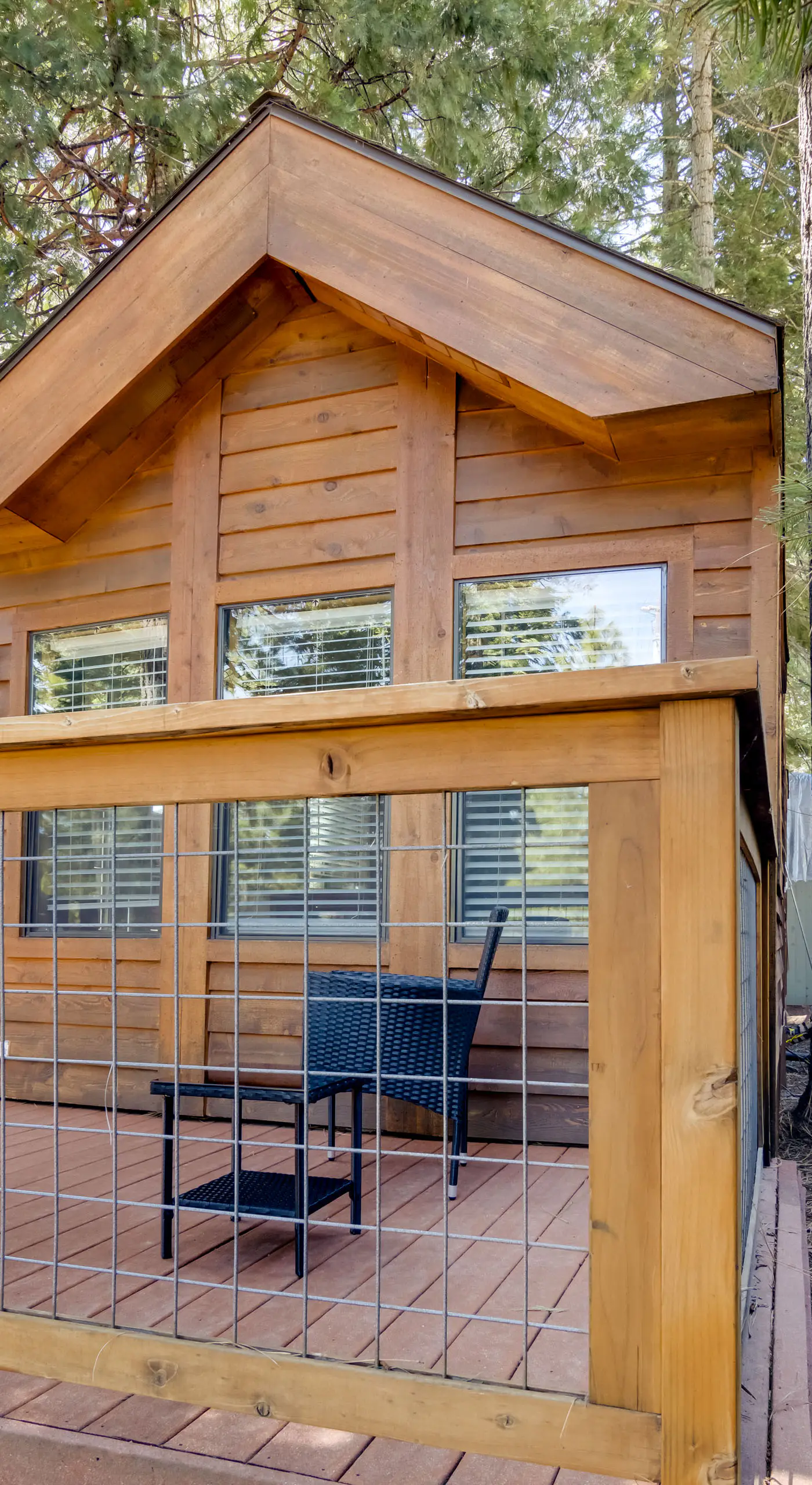 Near Lake Almanor & Golf: Cozy Cabin!