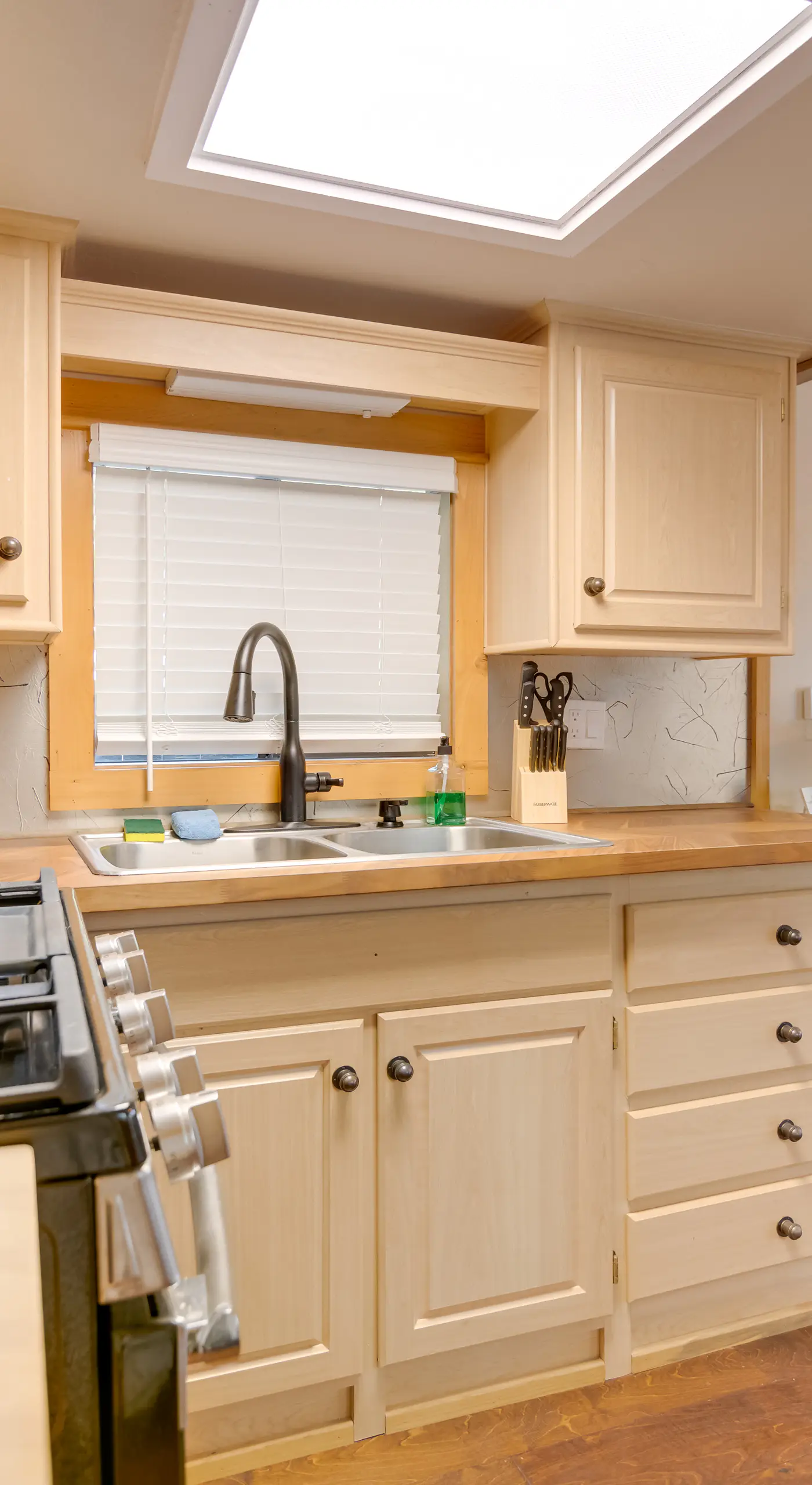 Near Lake Almanor & Golf: Cozy Cabin!