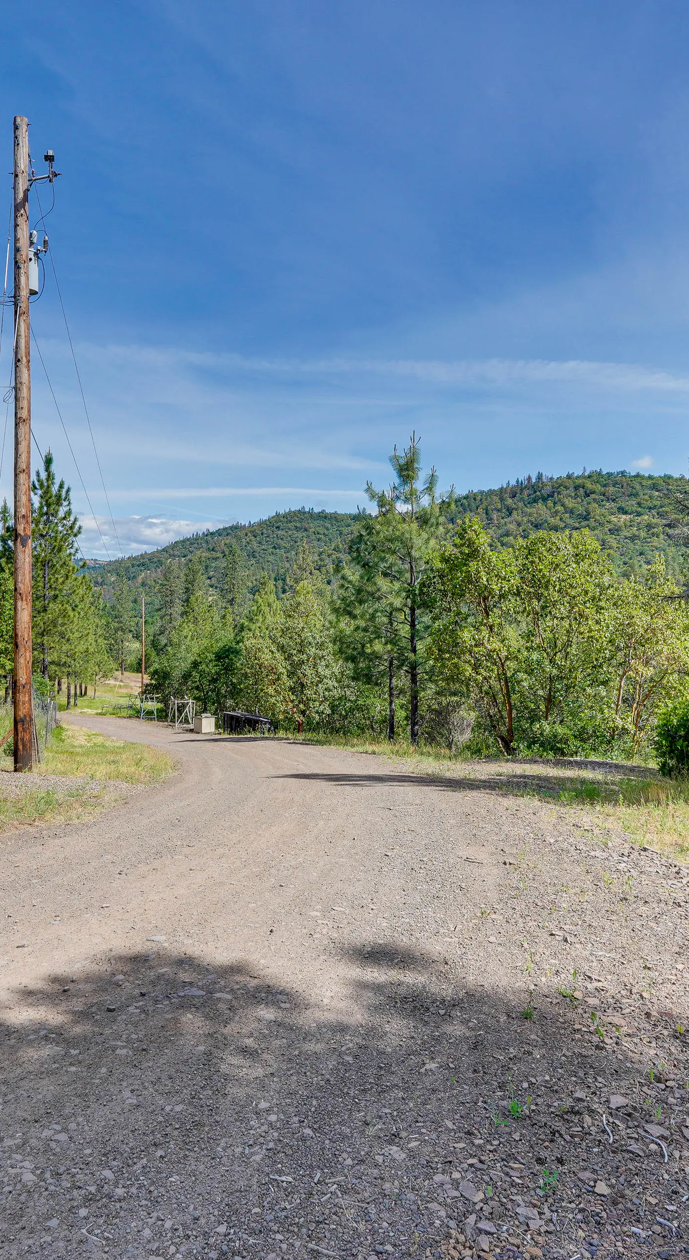Hiking Trail On-Site: Mtn-View Eagle Point Retreat