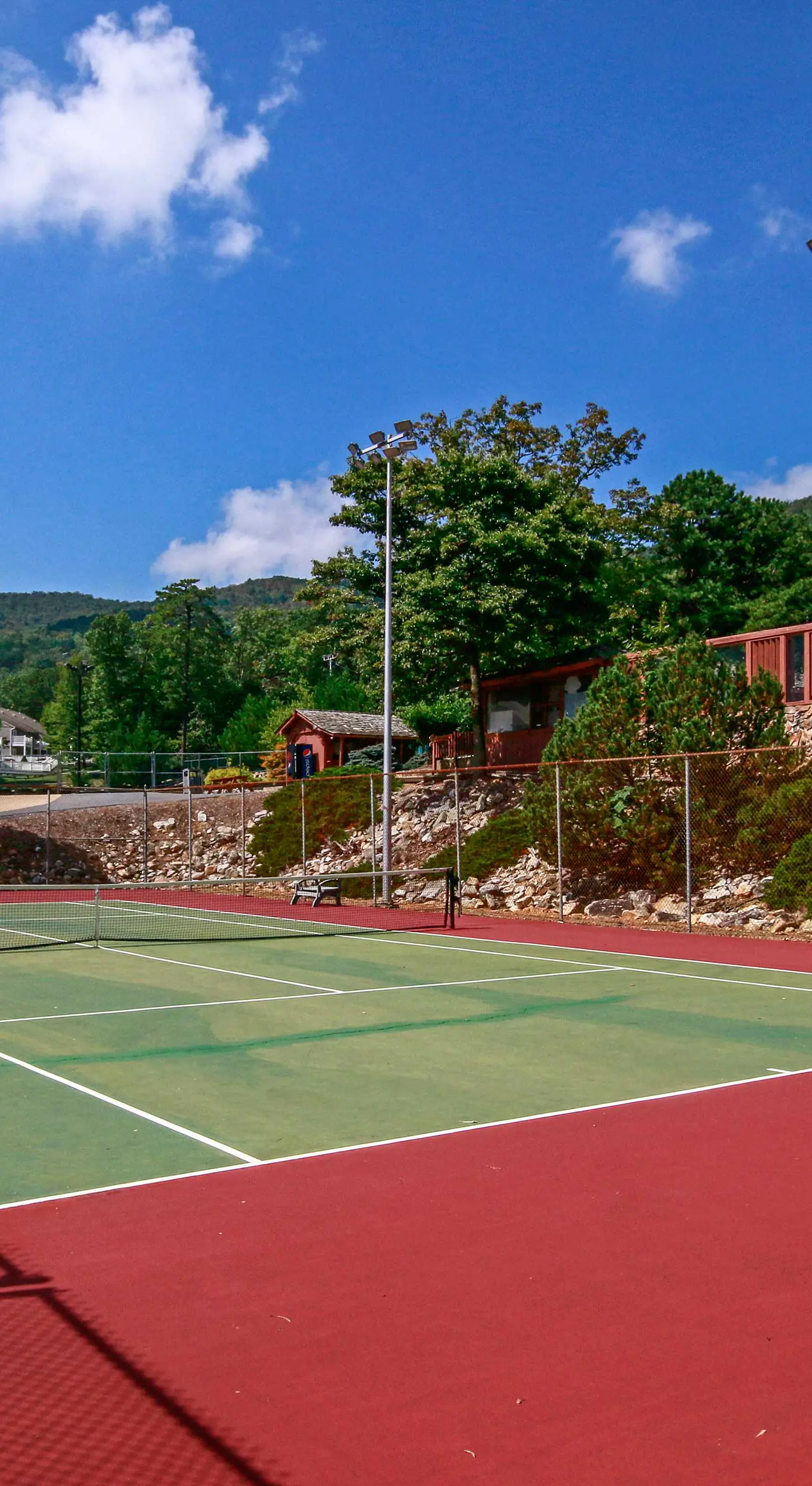 1 Mi to Slopes! Family-Friendly Massanutten Cabin