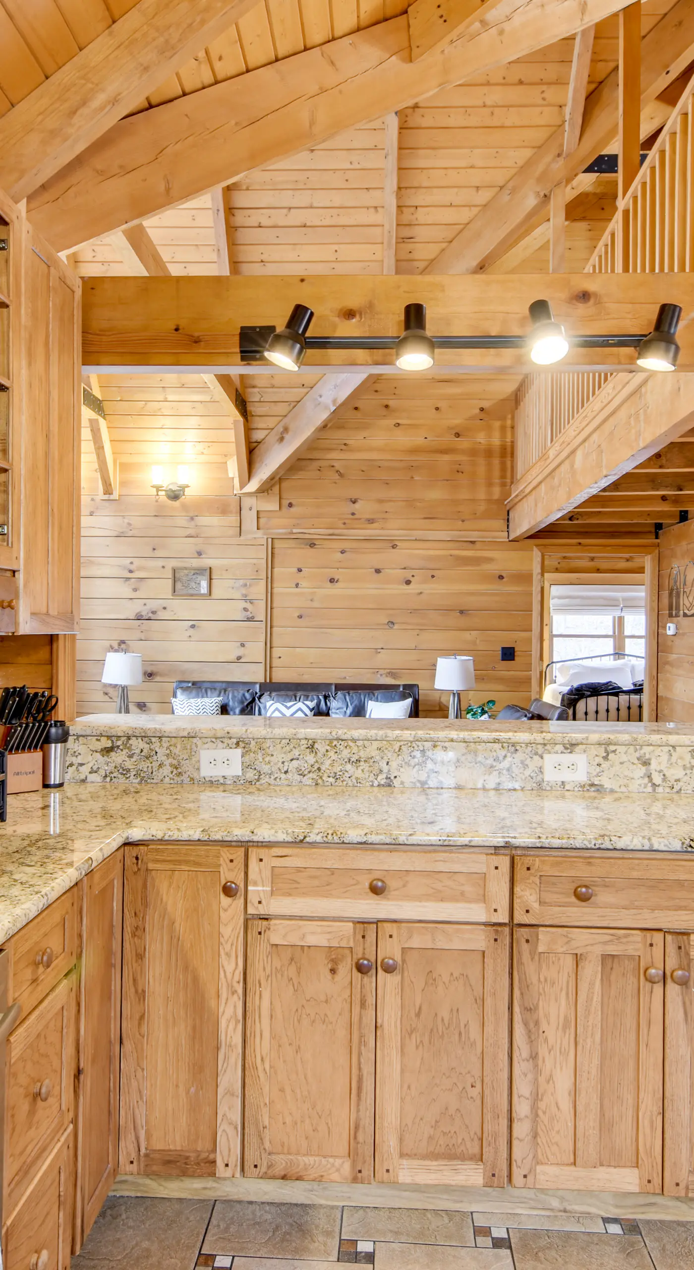 1 Mi to Slopes! Family-Friendly Massanutten Cabin