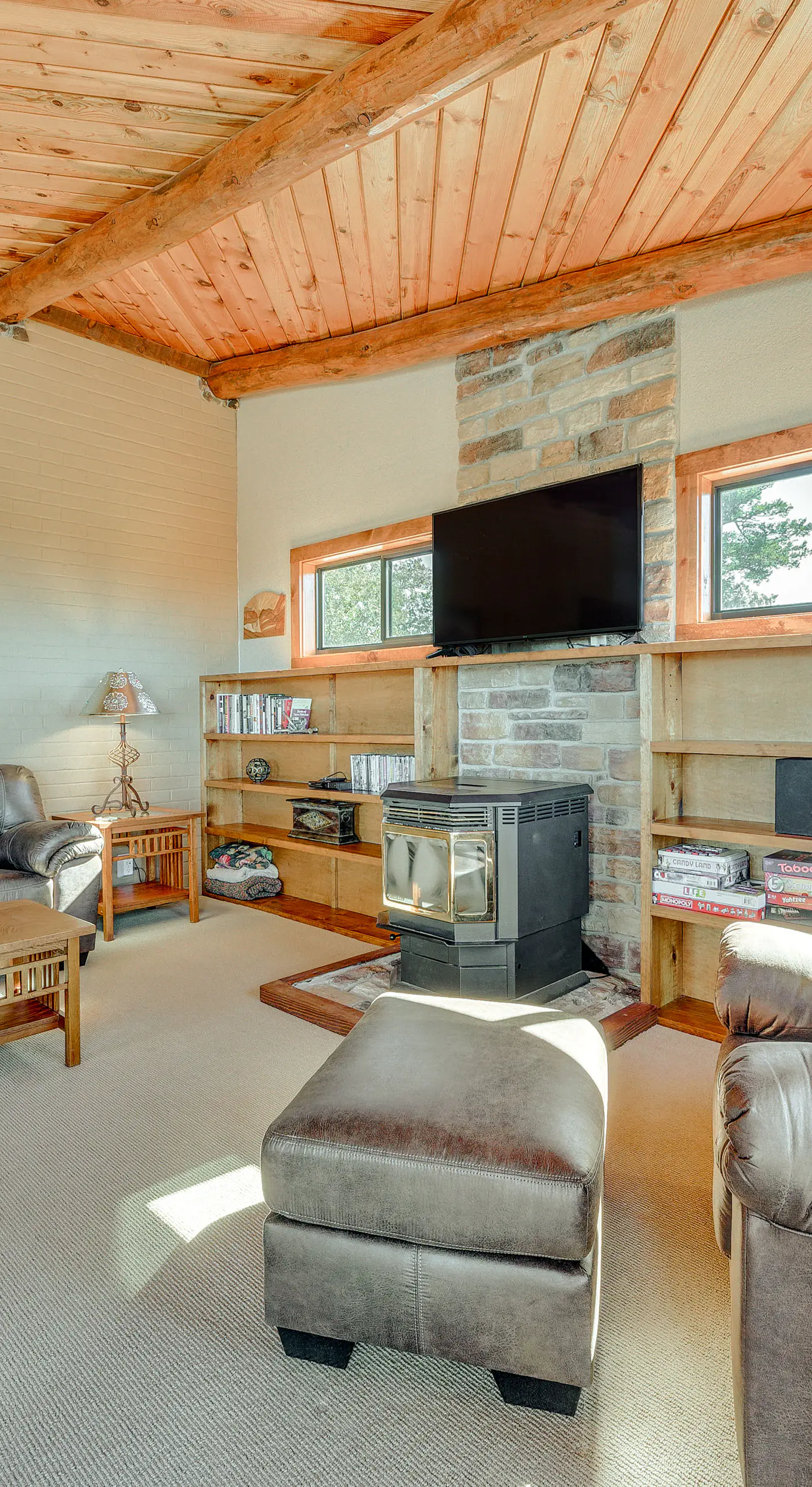 Cloudcroft Cabin w/ View ~ 4 Mi to Ski Cloudcroft!